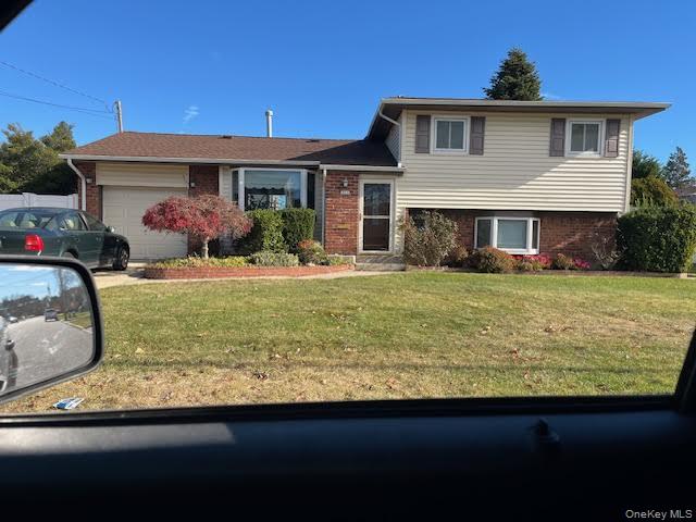 305 West 20th Street, Deer Park, NY 11729