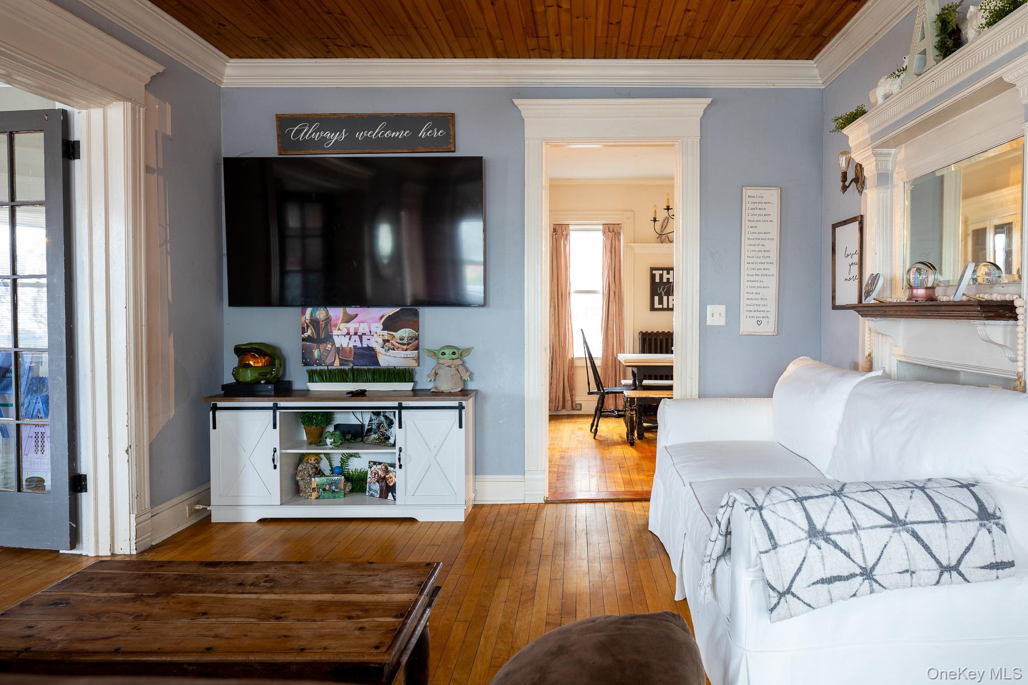 89 Cedar Avenue, Patchogue, NY 11772