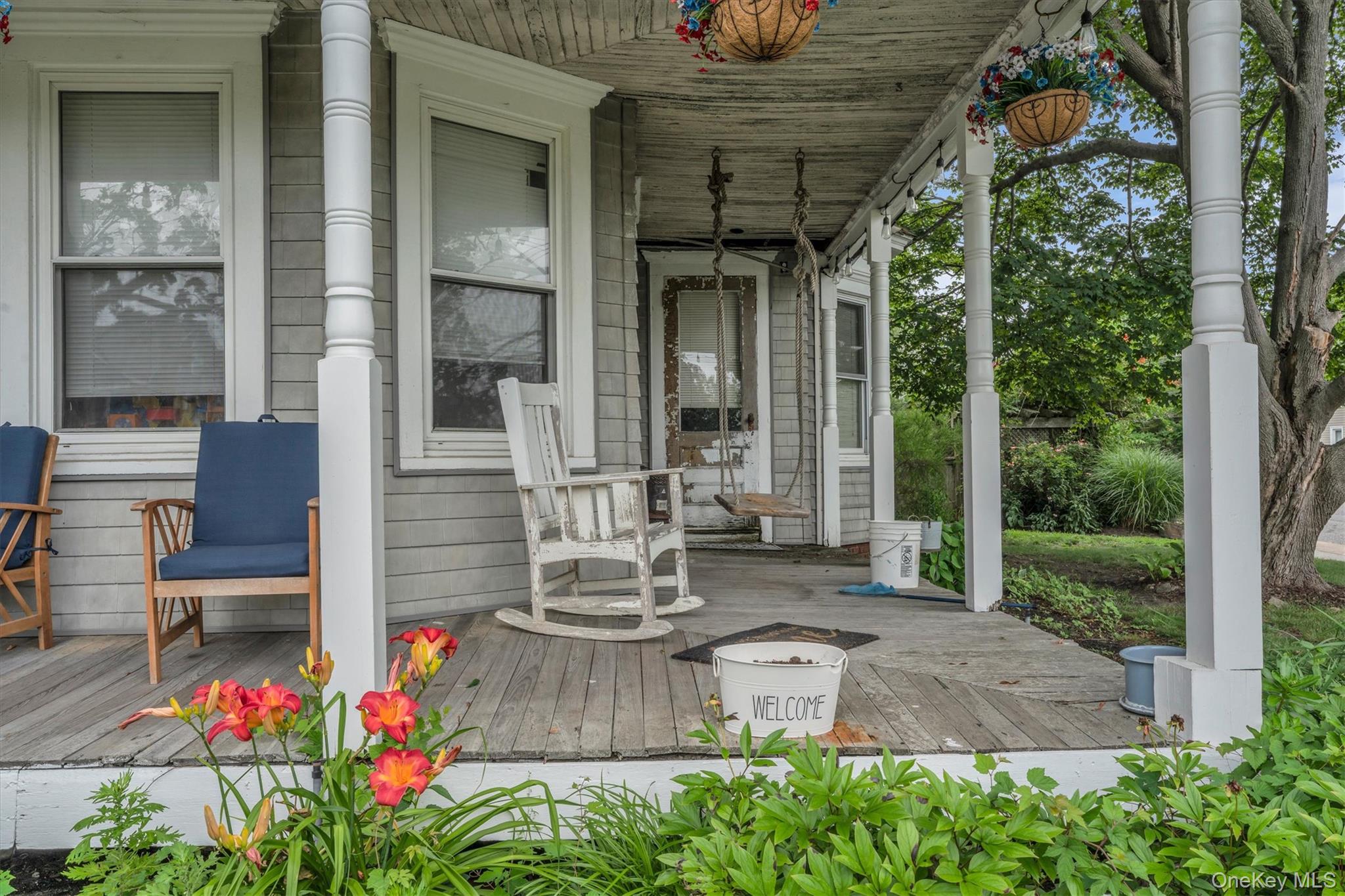 89 Cedar Avenue, Patchogue, NY 11772