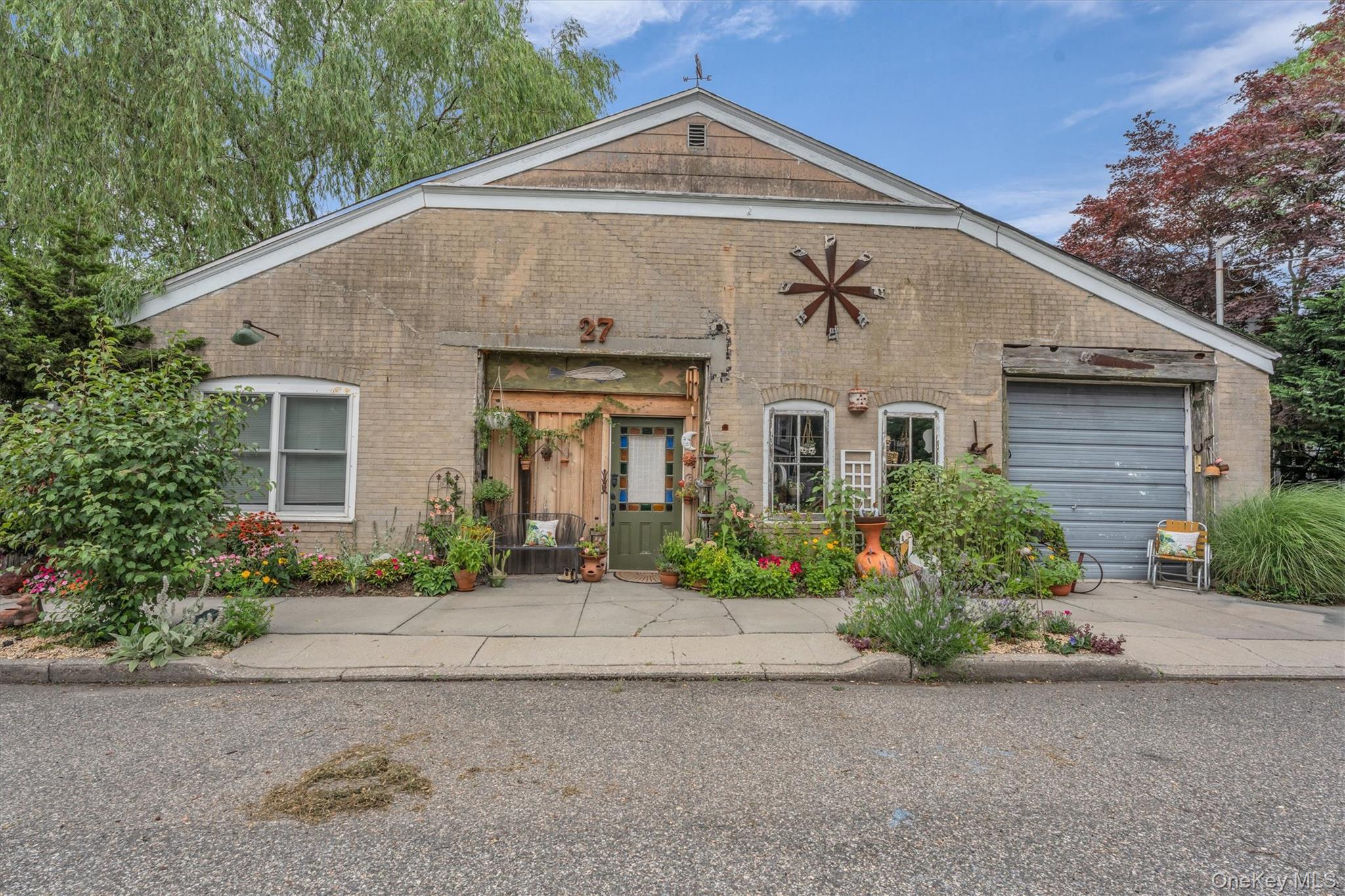 89 Cedar Avenue, Patchogue, NY 11772