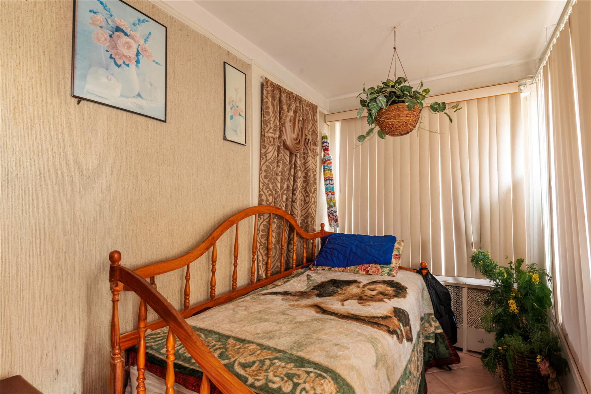 218-25 101 Avenue, Queens Village, NY 11429