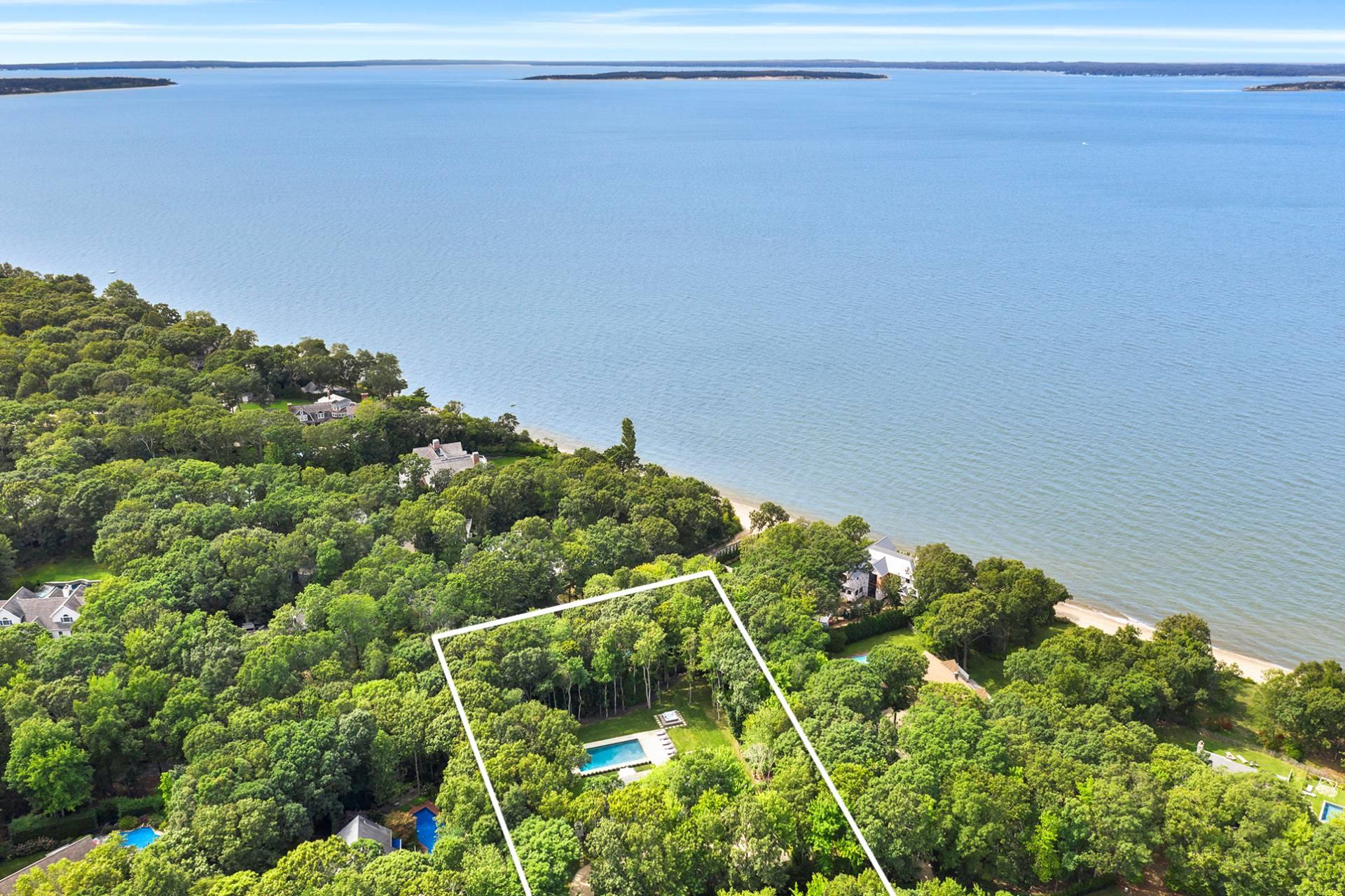 43 Scrimshaw Drive, Southampton, NY 11968