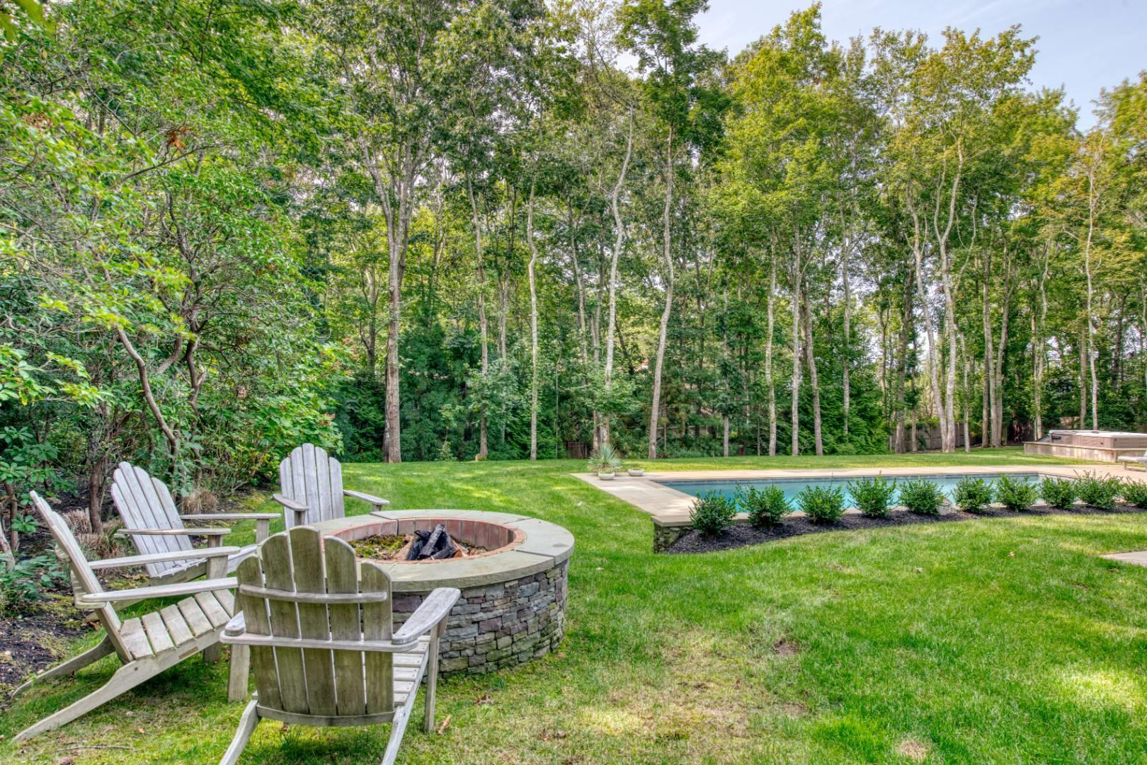 43 Scrimshaw Drive, Southampton, NY 11968