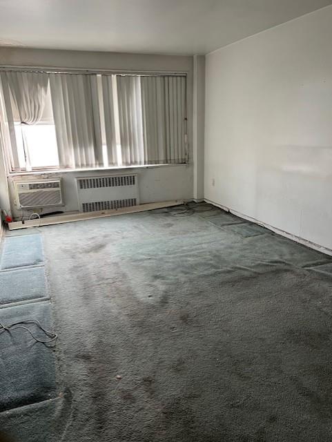 280 Guy Lombardo Avenue # 5G, Freeport, NY 11520