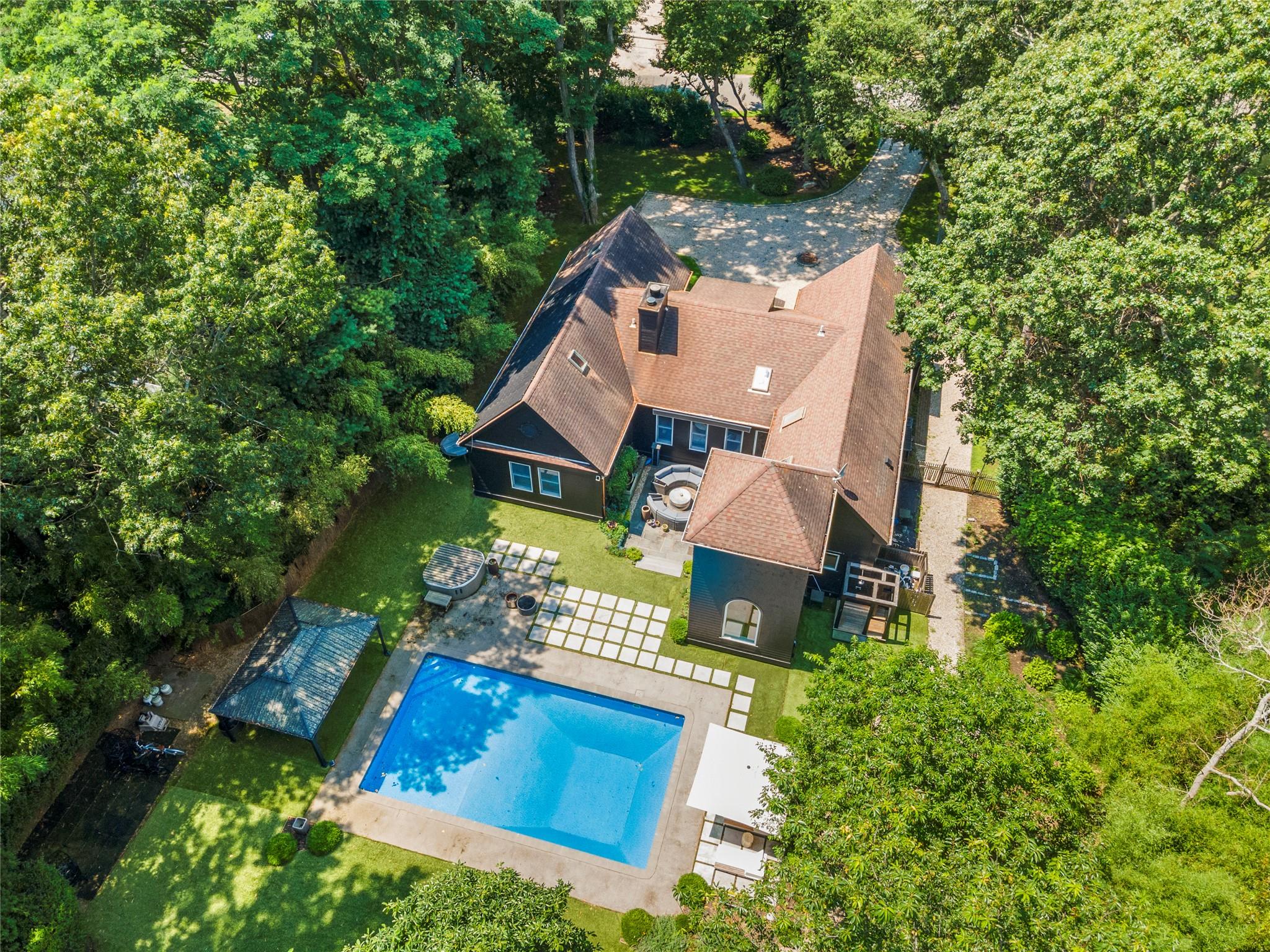 37 Coves End Lane, Sag Harbor, NY 11963