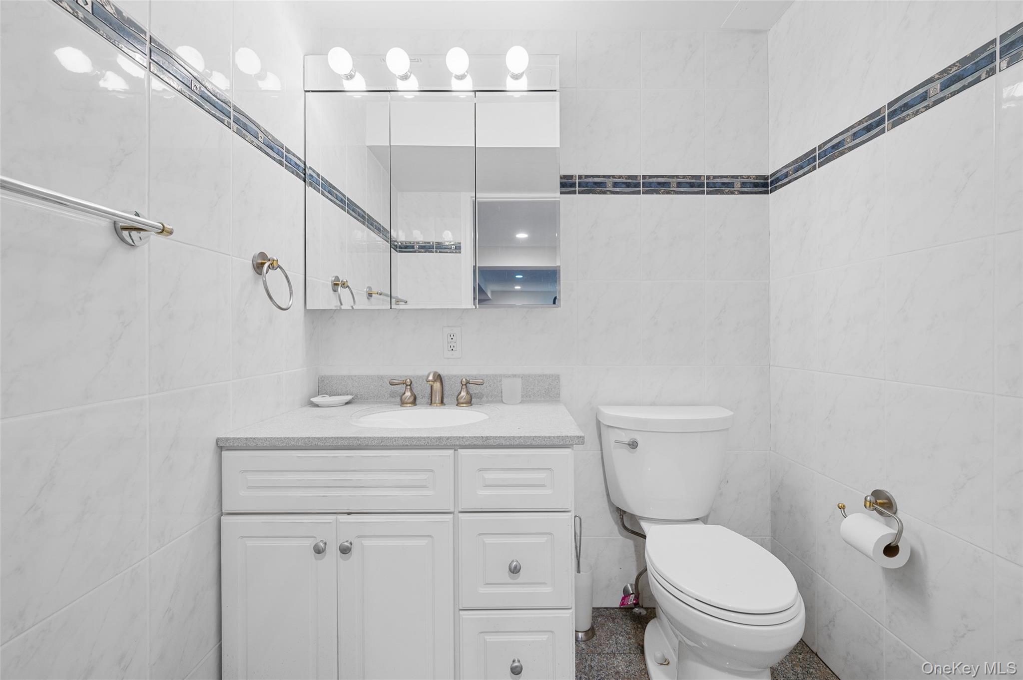 45 Bristol Drive, Manhasset, NY 11030