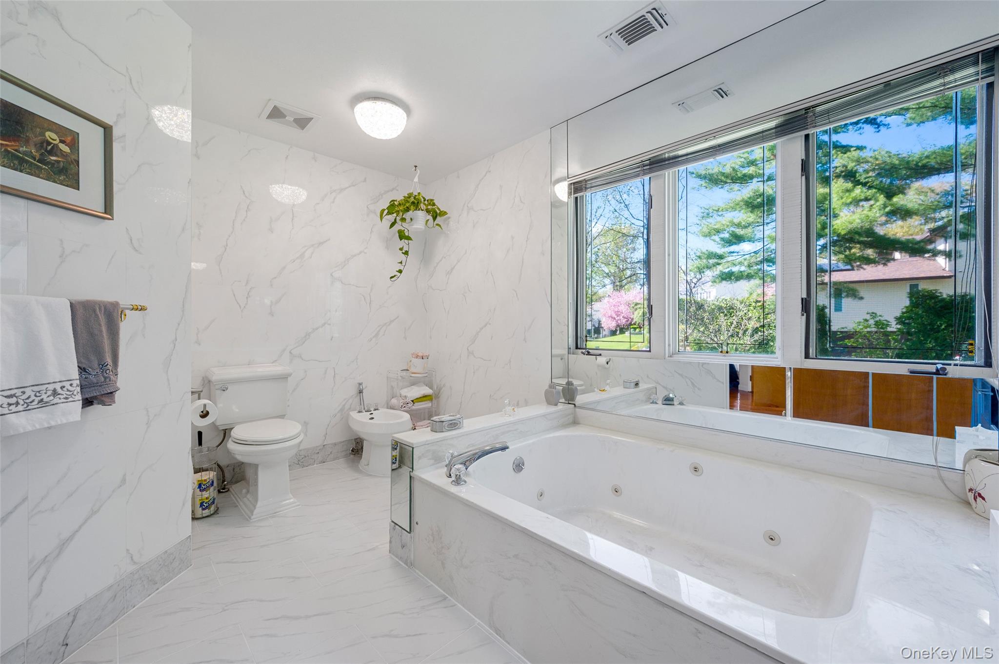 45 Bristol Drive, Manhasset, NY 11030