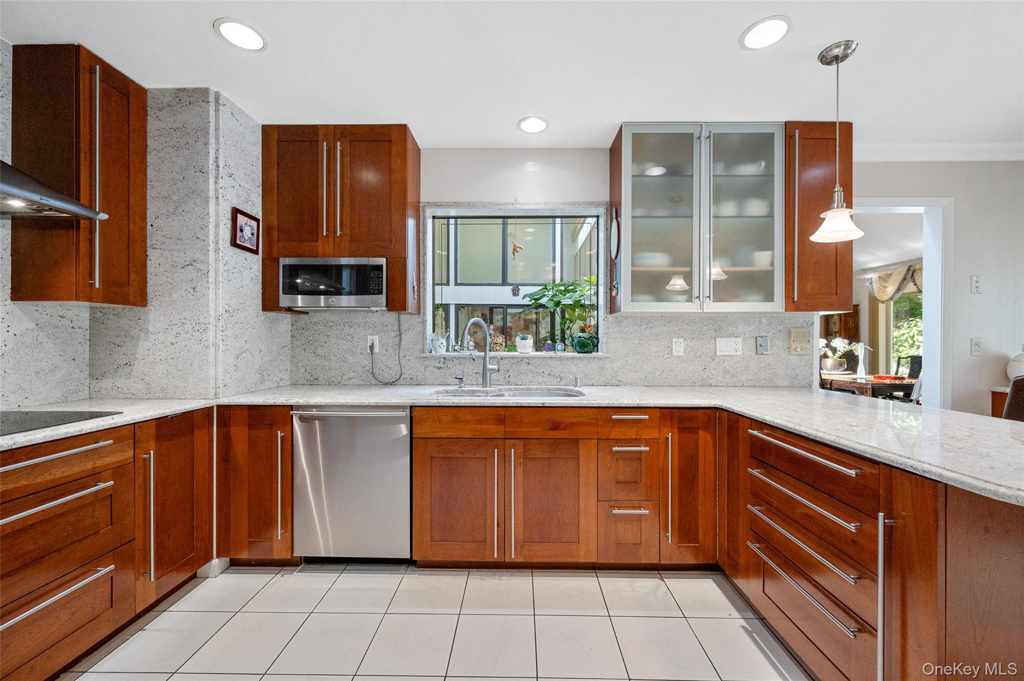 45 Bristol Drive, Manhasset, NY 11030