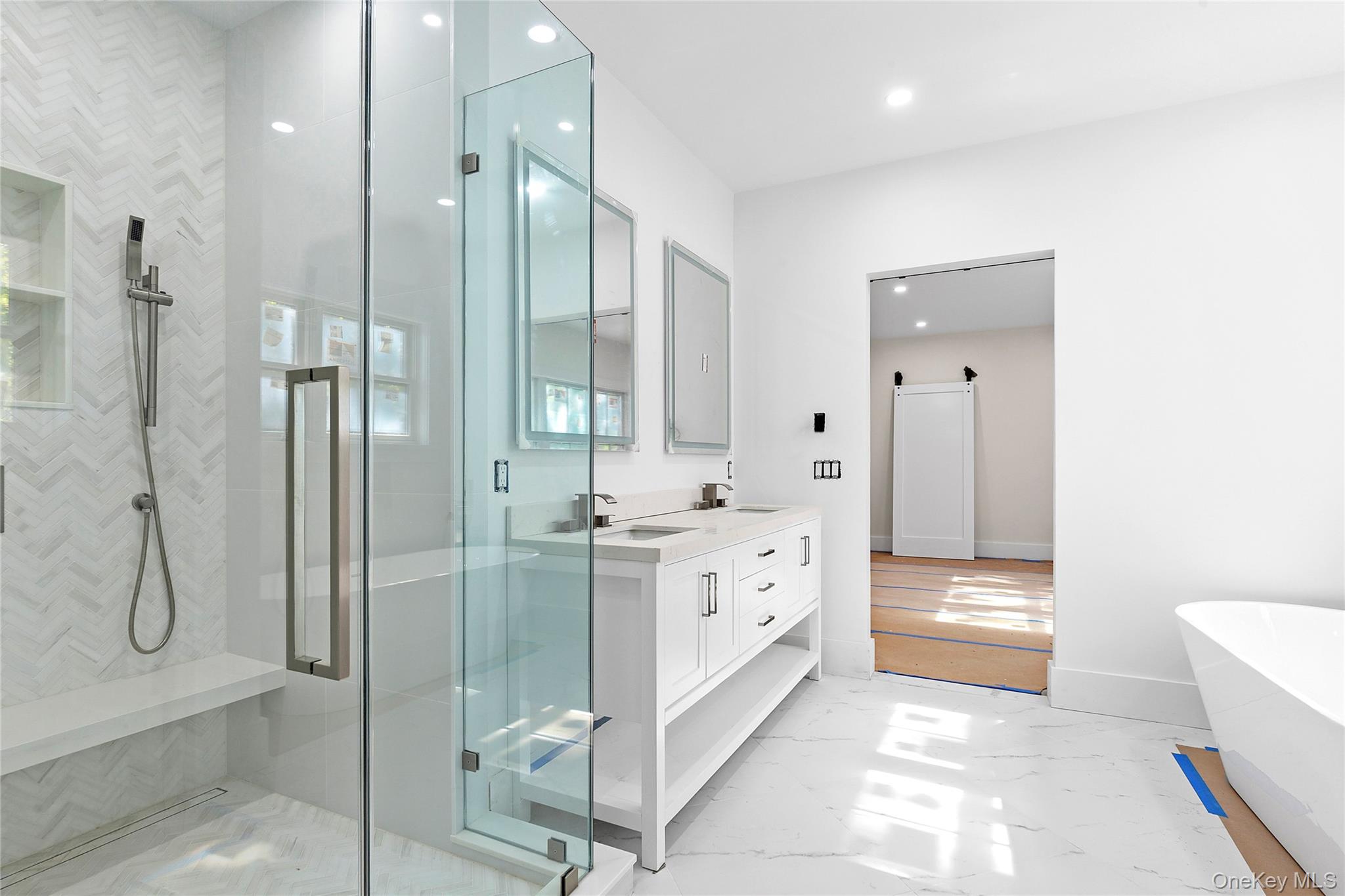 32 North Bay Avenue, Eastport, NY 11941