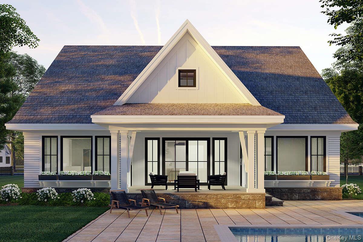 32 North Bay Avenue, Eastport, NY 11941