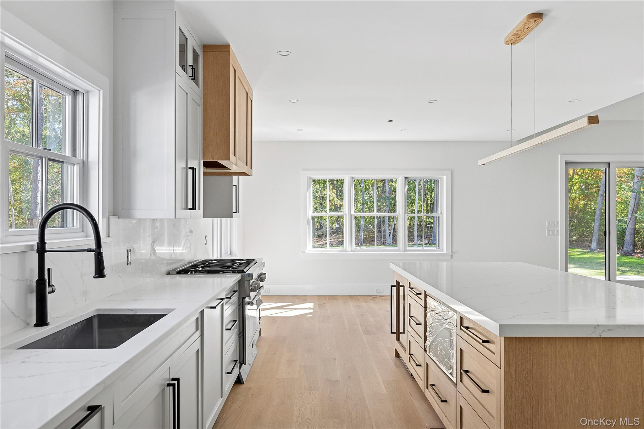 32 North Bay Avenue, Eastport, NY 11941