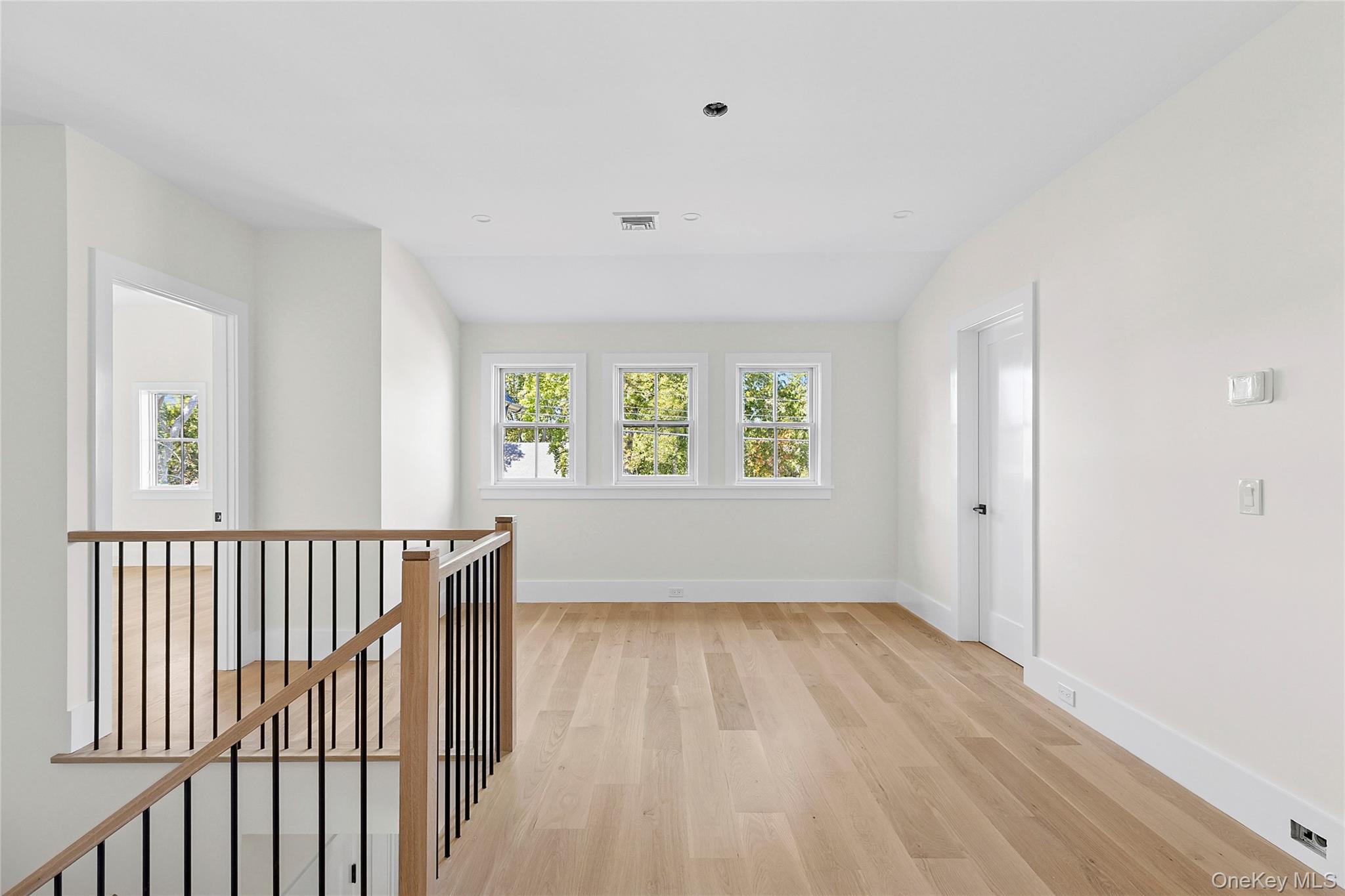 32 North Bay Avenue, Eastport, NY 11941