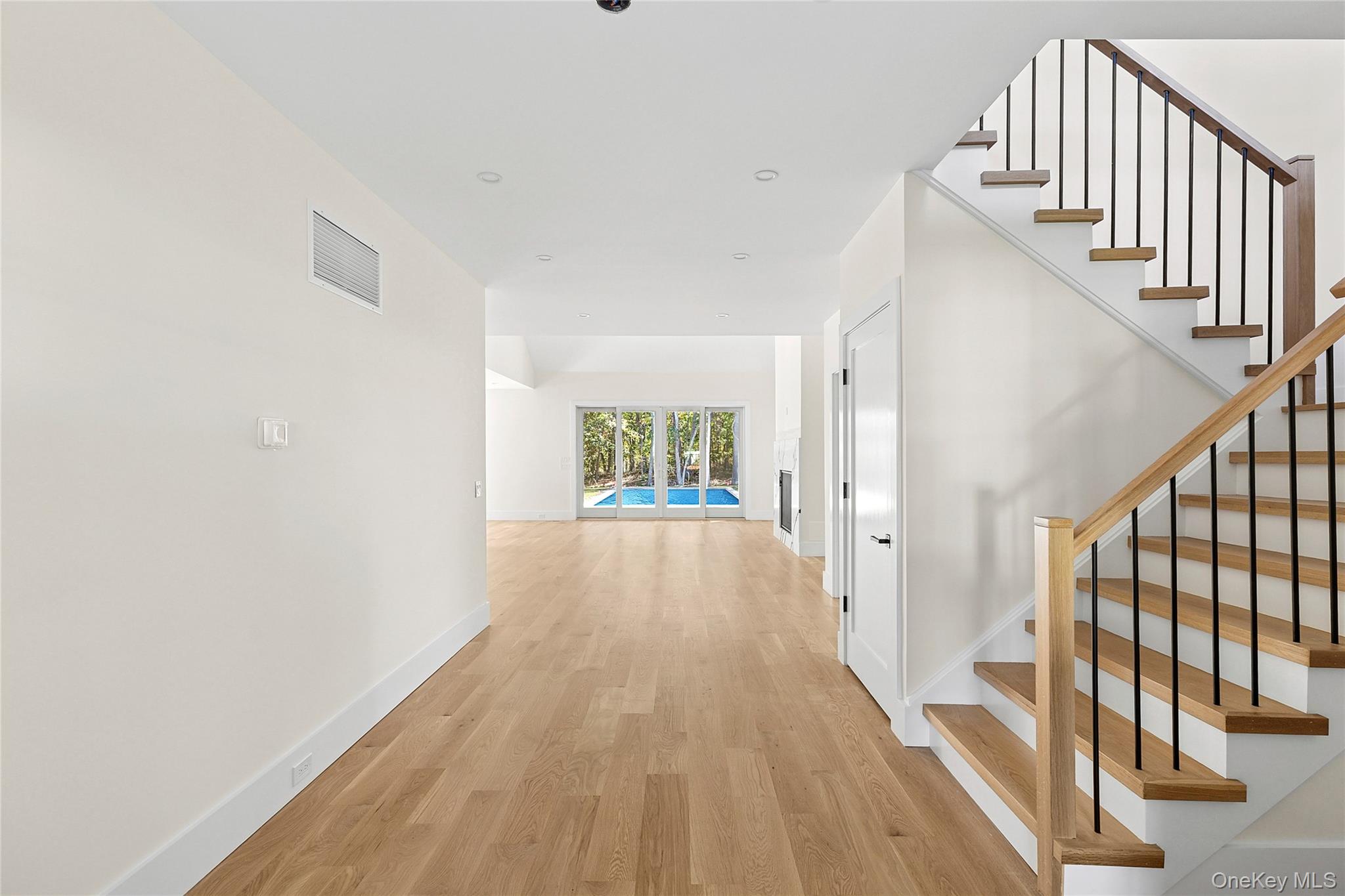 32 North Bay Avenue, Eastport, NY 11941