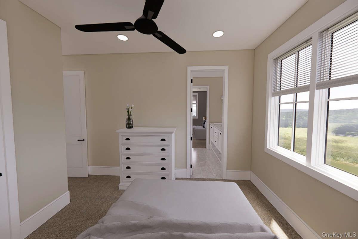 38 North Bay Avenue, Eastport, NY 11941