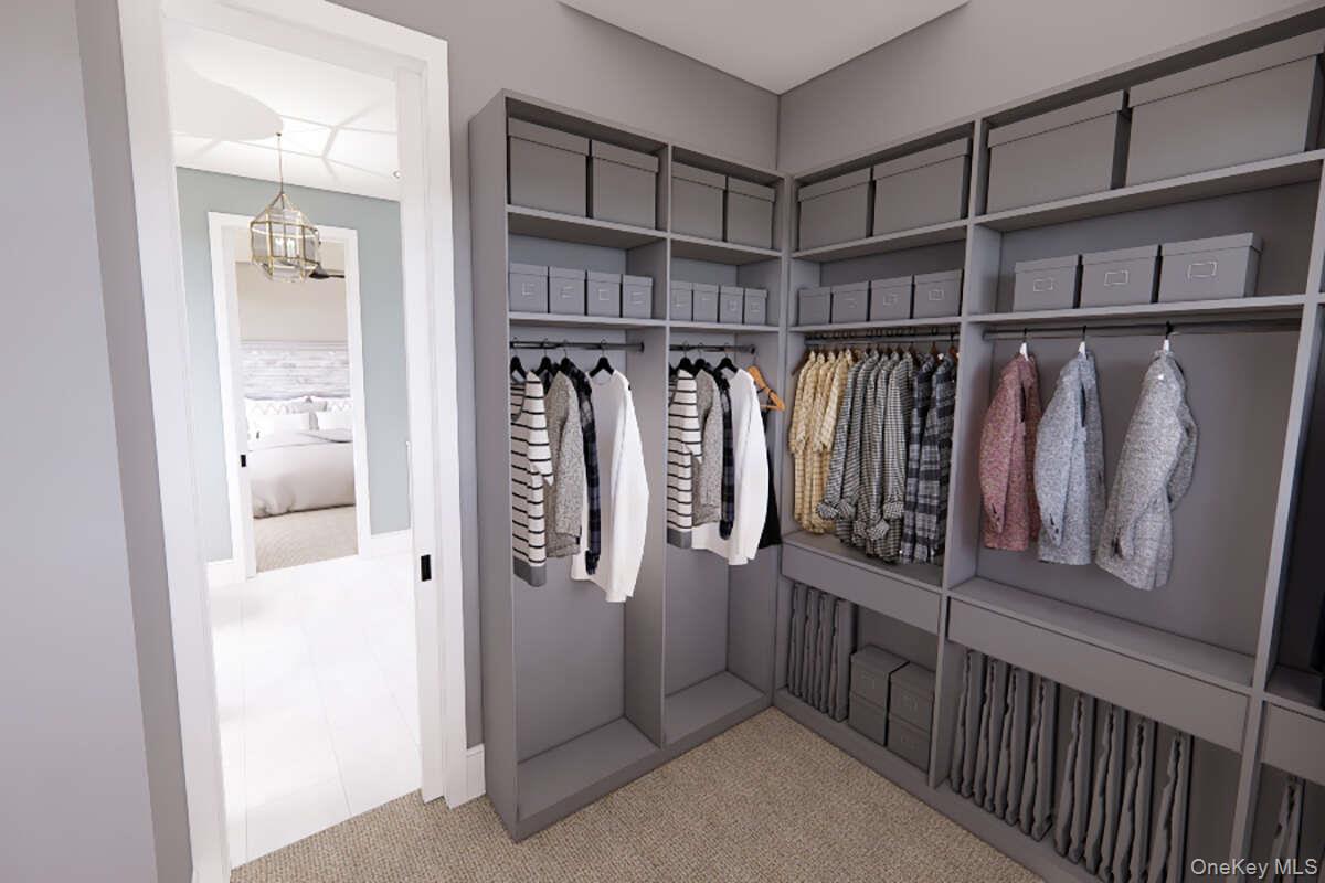 38 North Bay Avenue, Eastport, NY 11941