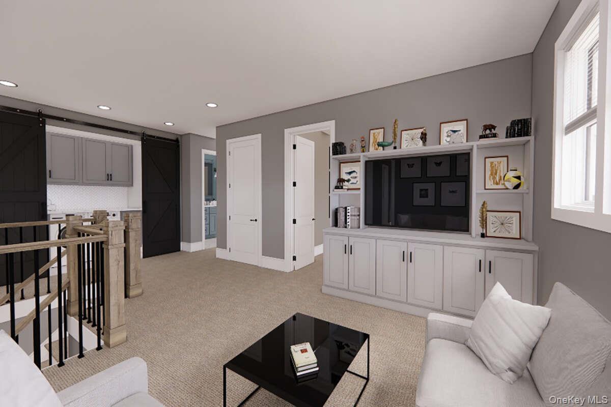 38 North Bay Avenue, Eastport, NY 11941