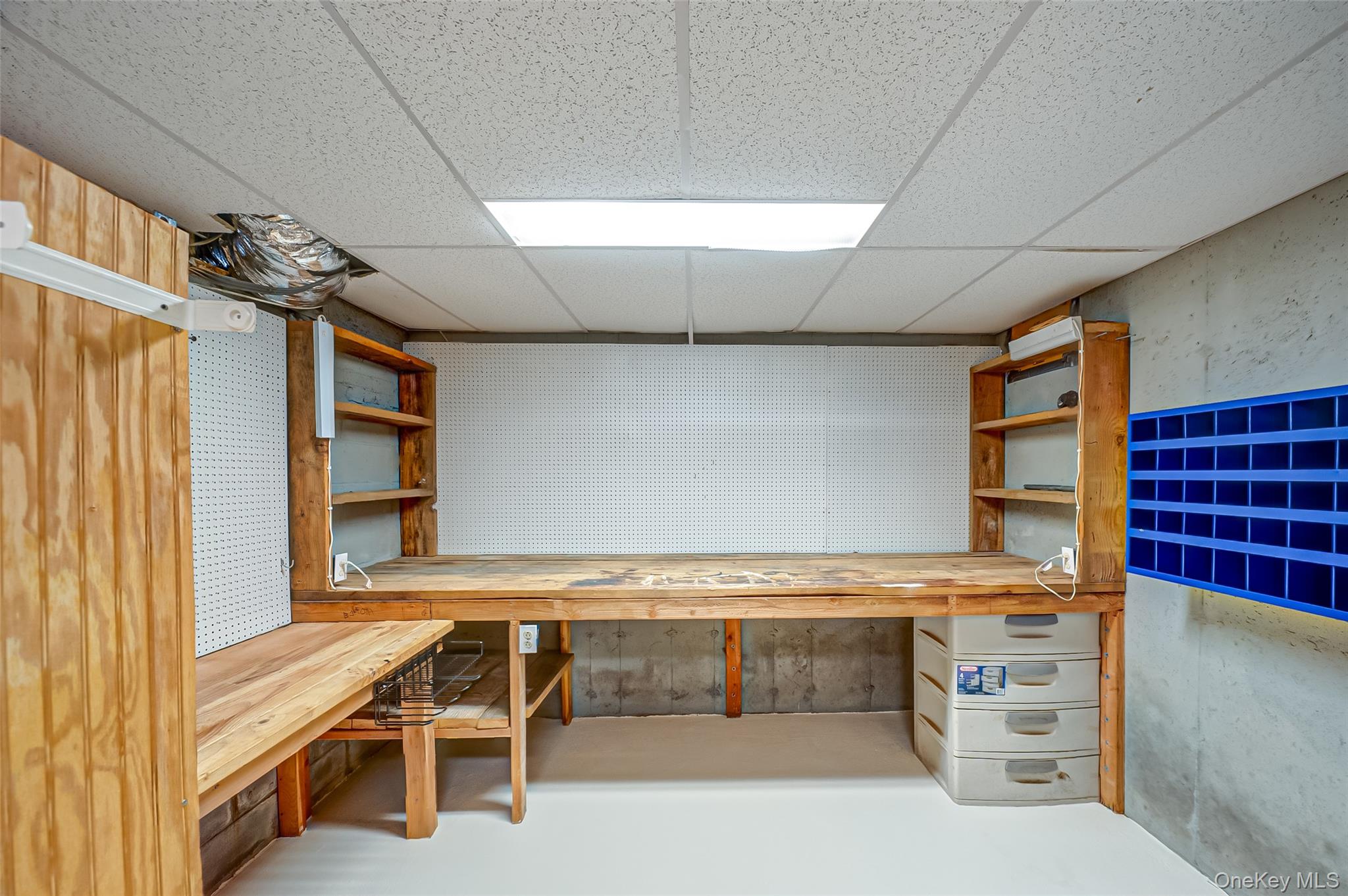 213 Maiden Lane, Port Jefferson, NY 11777