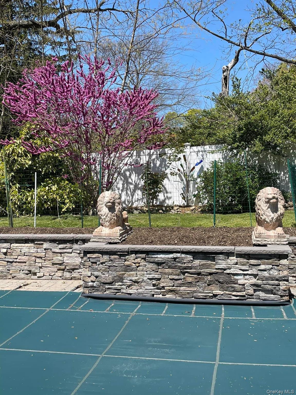 213 Maiden Lane, Port Jefferson, NY 11777