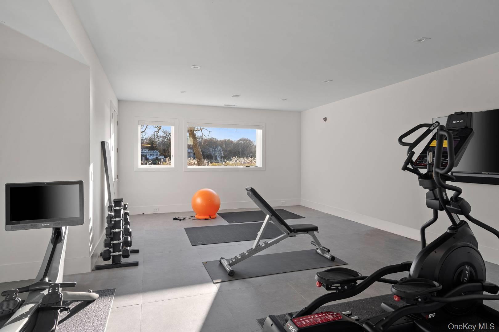 28 Kendalls Lane, Southampton, NY 11968