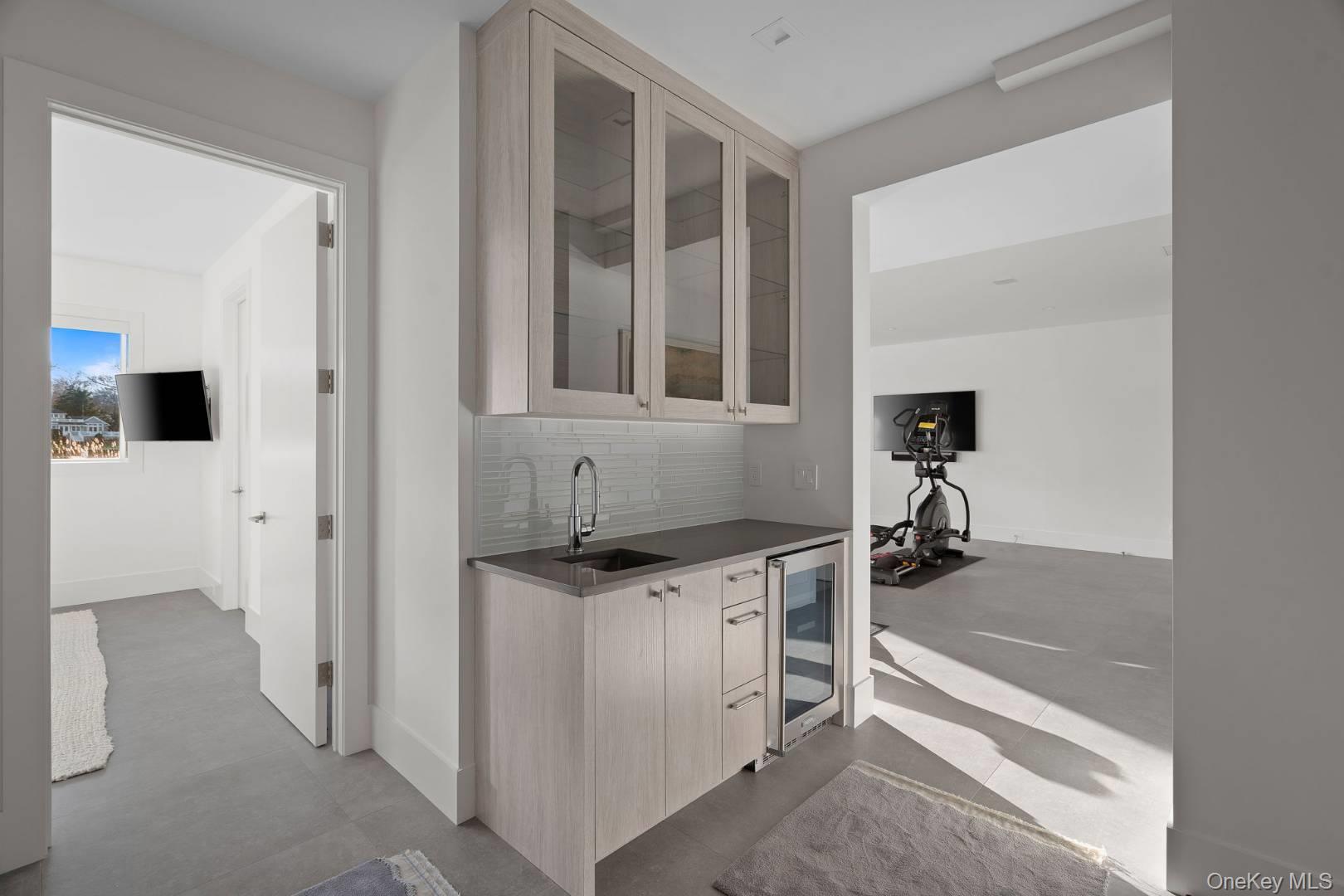 28 Kendalls Lane, Southampton, NY 11968