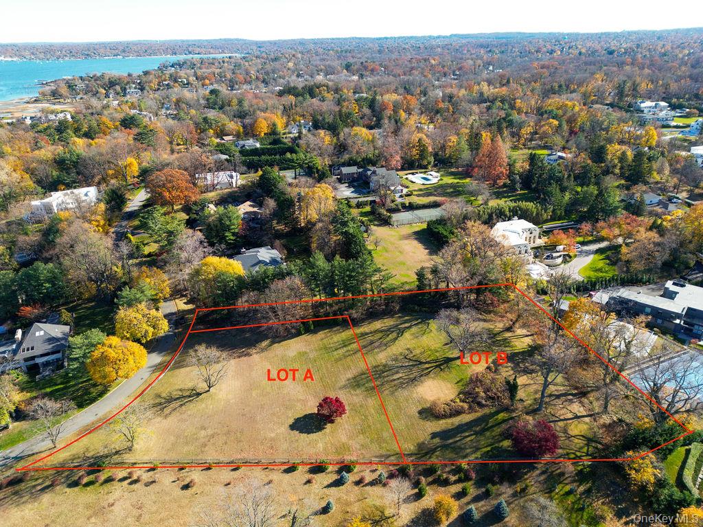 16-B Hamptworth Drive, Great Neck, NY 11024