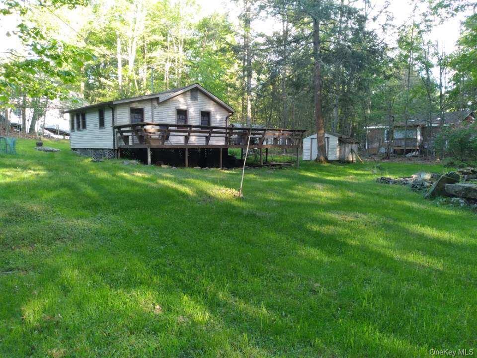 25 W Highland Drive, Smallwood, NY 12720