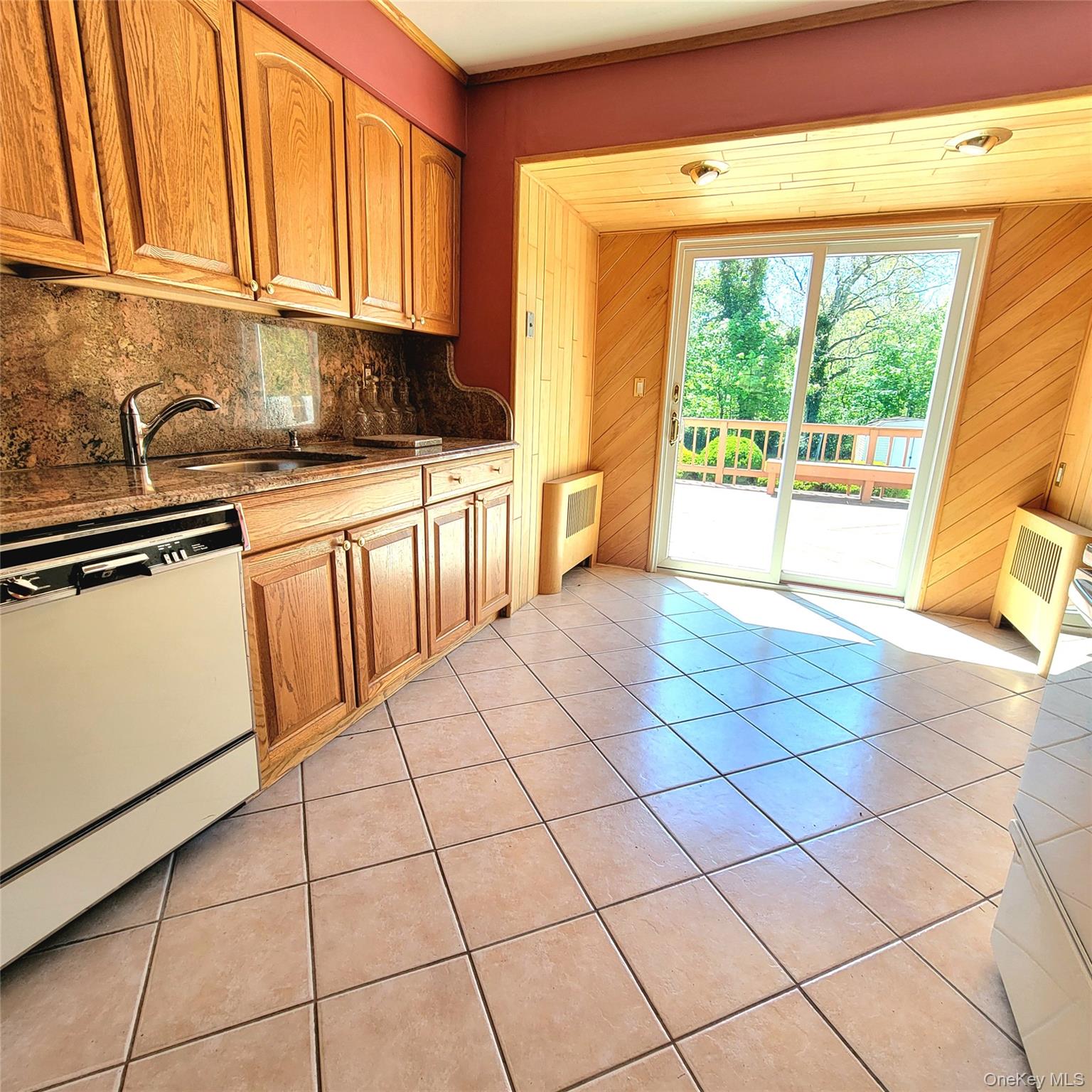 3914 Jerusalem Avenue, Seaford, NY 11783