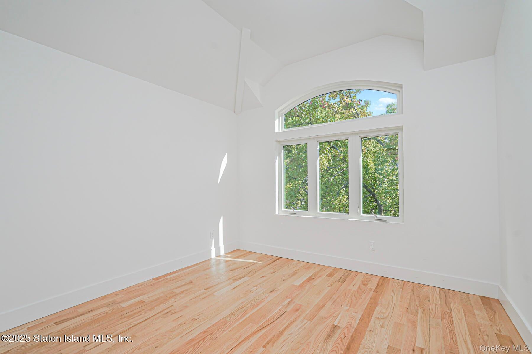 416 Alter Avenue, Staten Island, NY 10305