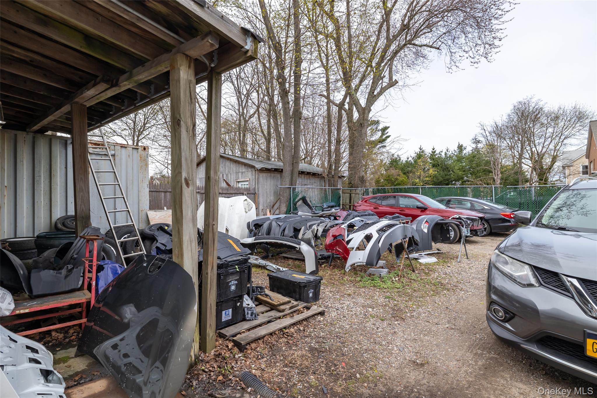 400 Lake Avenue, Saint James, NY 11780