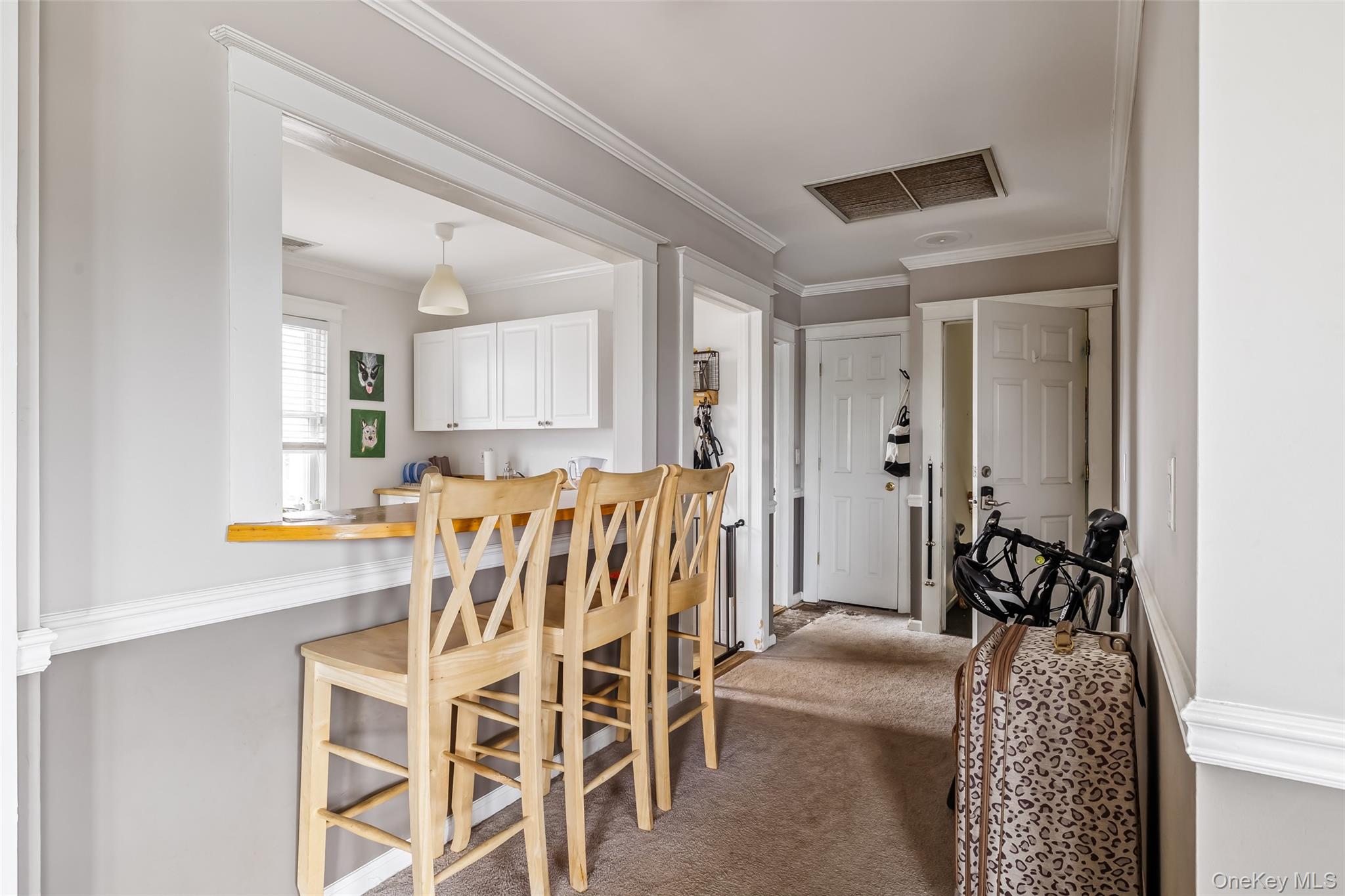 400 Lake Avenue, Saint James, NY 11780