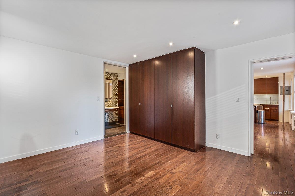 65-35 Yellowstone Boulevard # 2H, Forest Hills, NY 11375