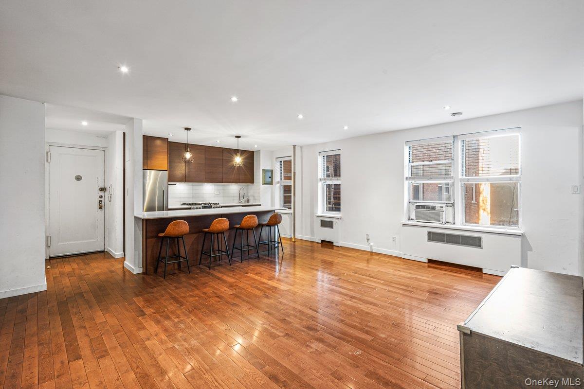 65-35 Yellowstone Boulevard # 2H, Forest Hills, NY 11375