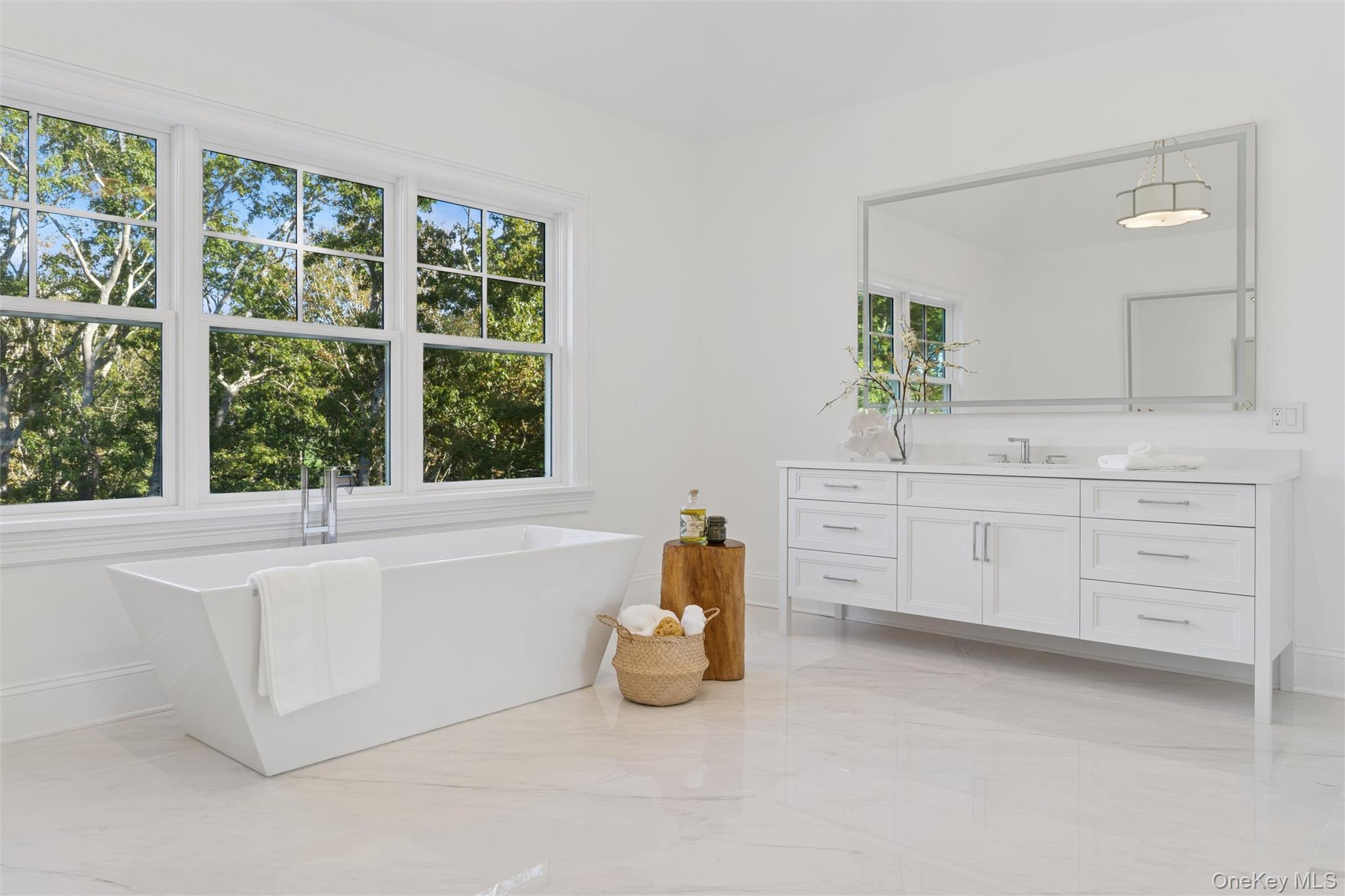 161 Water Mill Towd Road, Water Mill, NY 11976