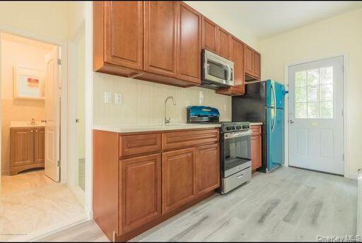 88 Taft Avenue, Staten Island, NY 10301