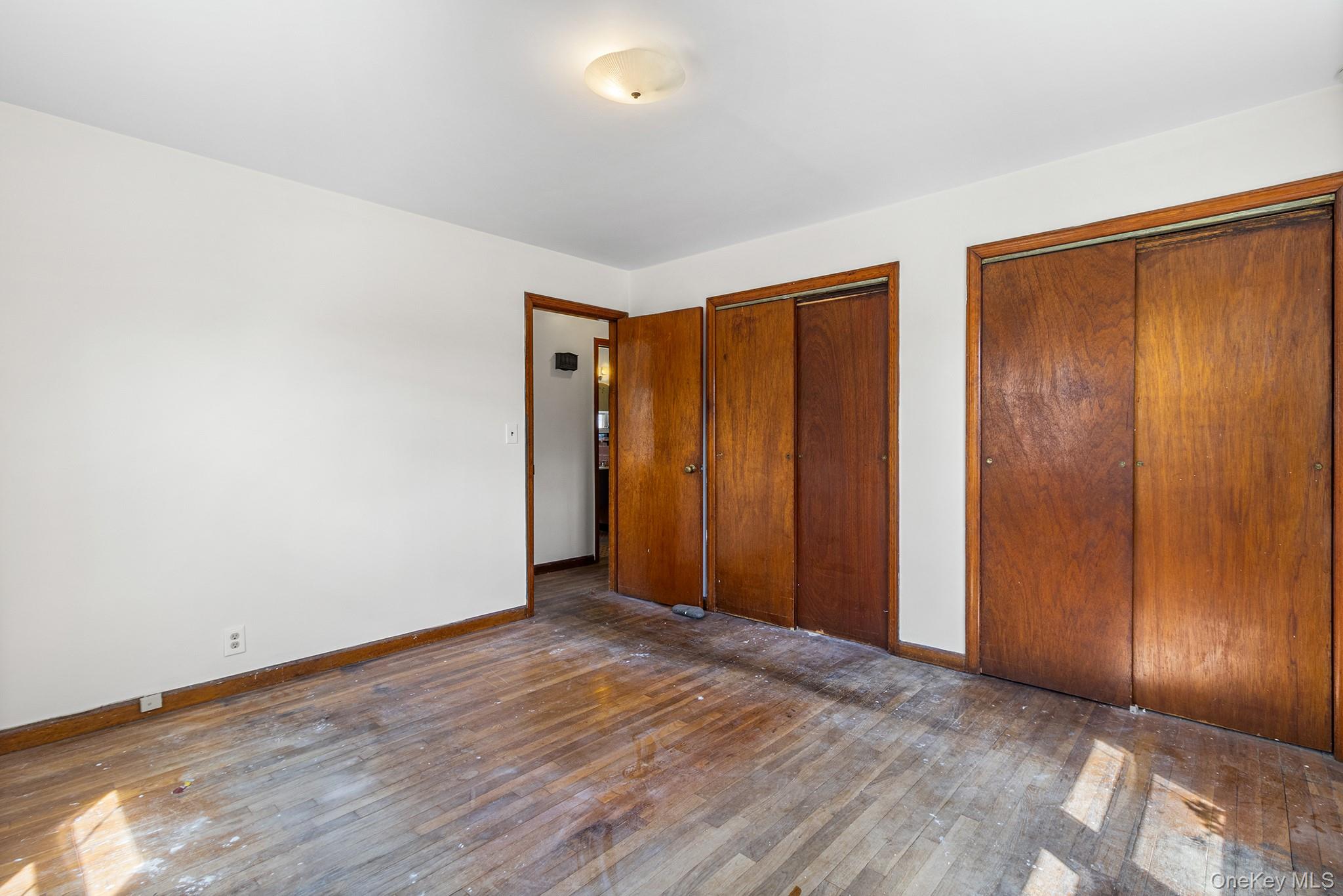 40 Carnegie Avenue, Elmont, NY 11003