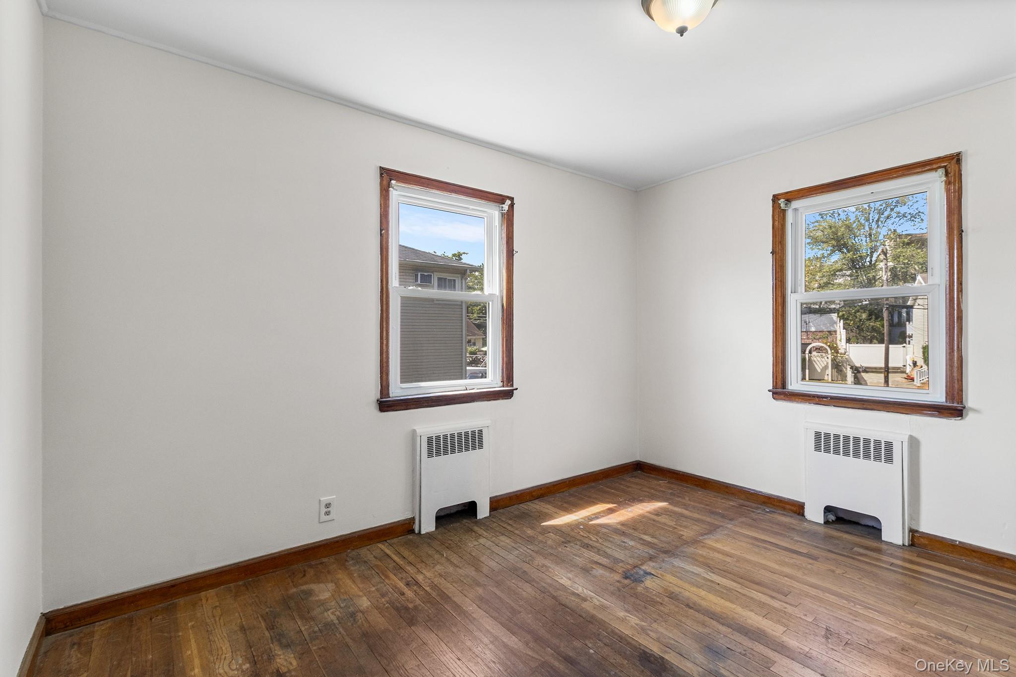 40 Carnegie Avenue, Elmont, NY 11003