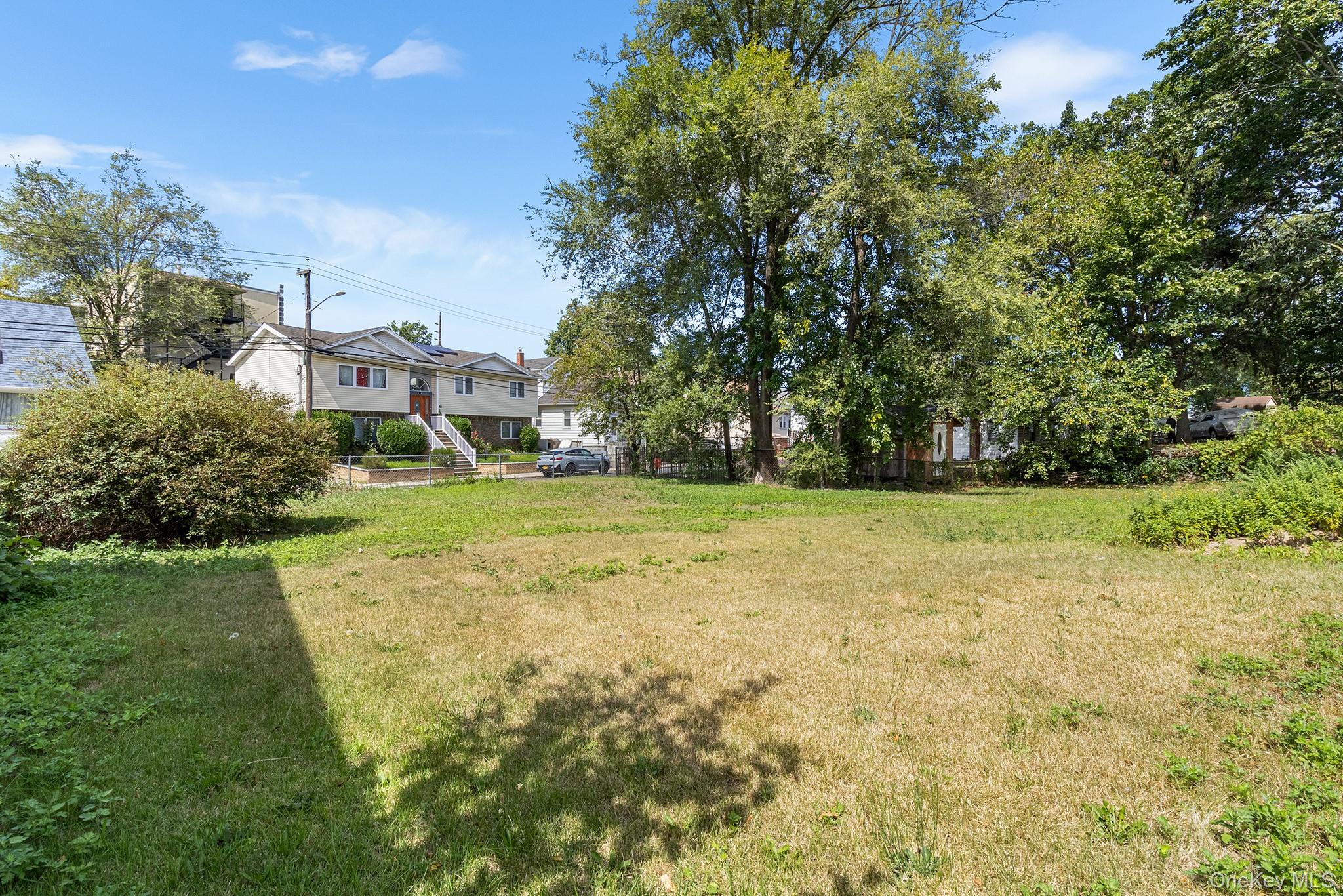 40 Carnegie Avenue, Elmont, NY 11003