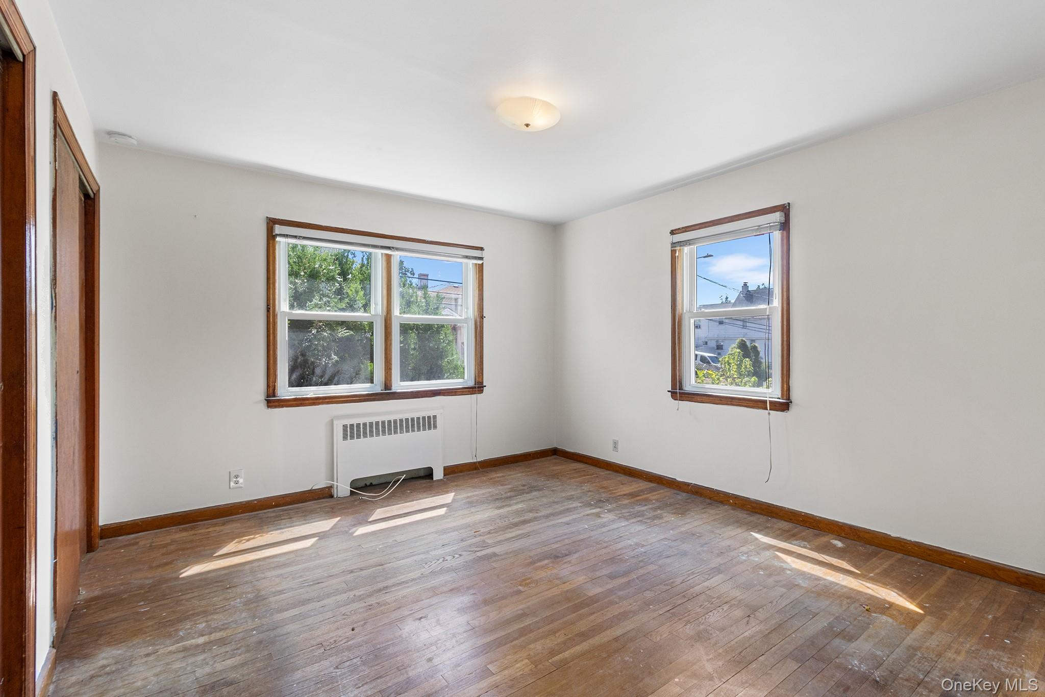 40 Carnegie Avenue, Elmont, NY 11003