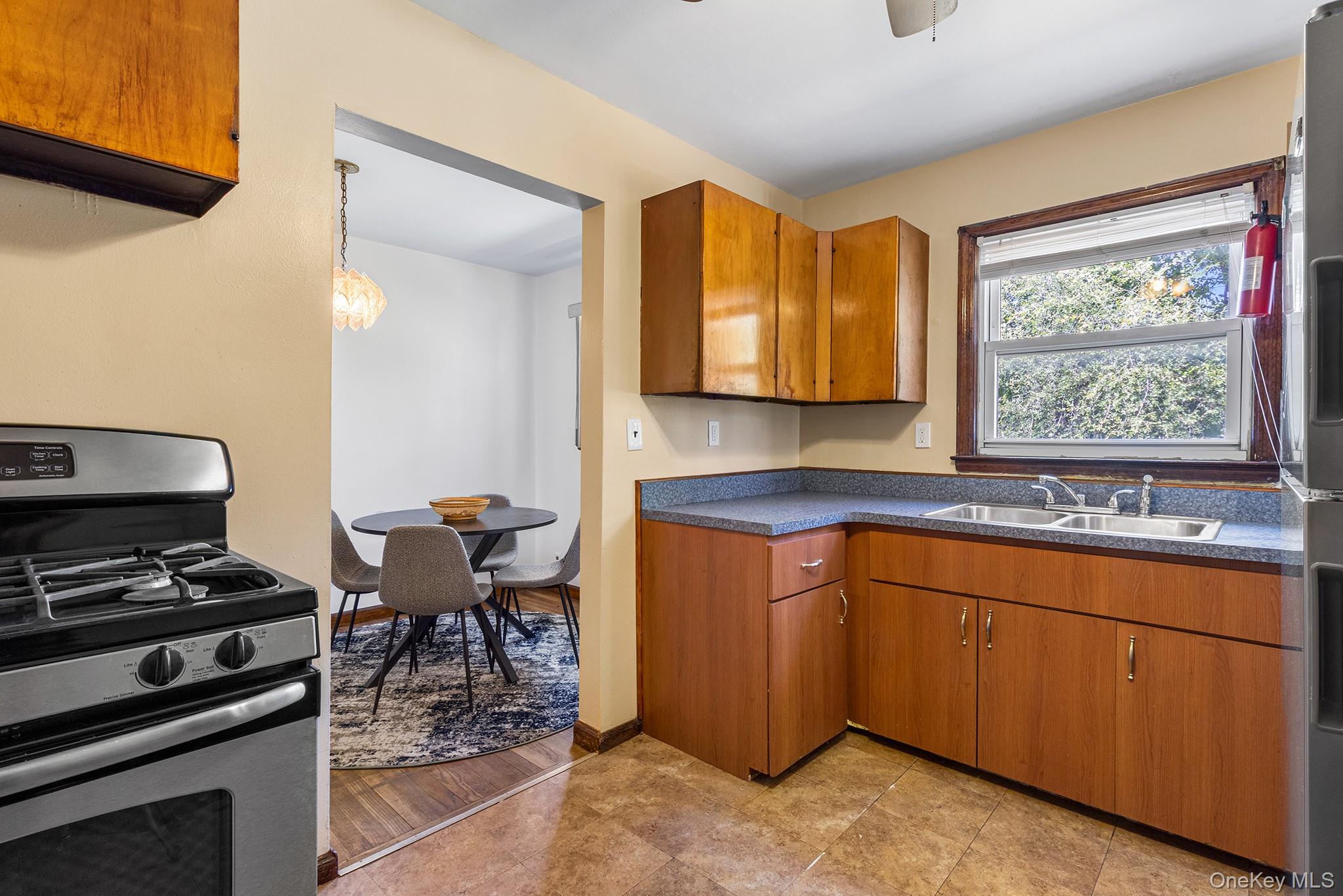 40 Carnegie Avenue, Elmont, NY 11003