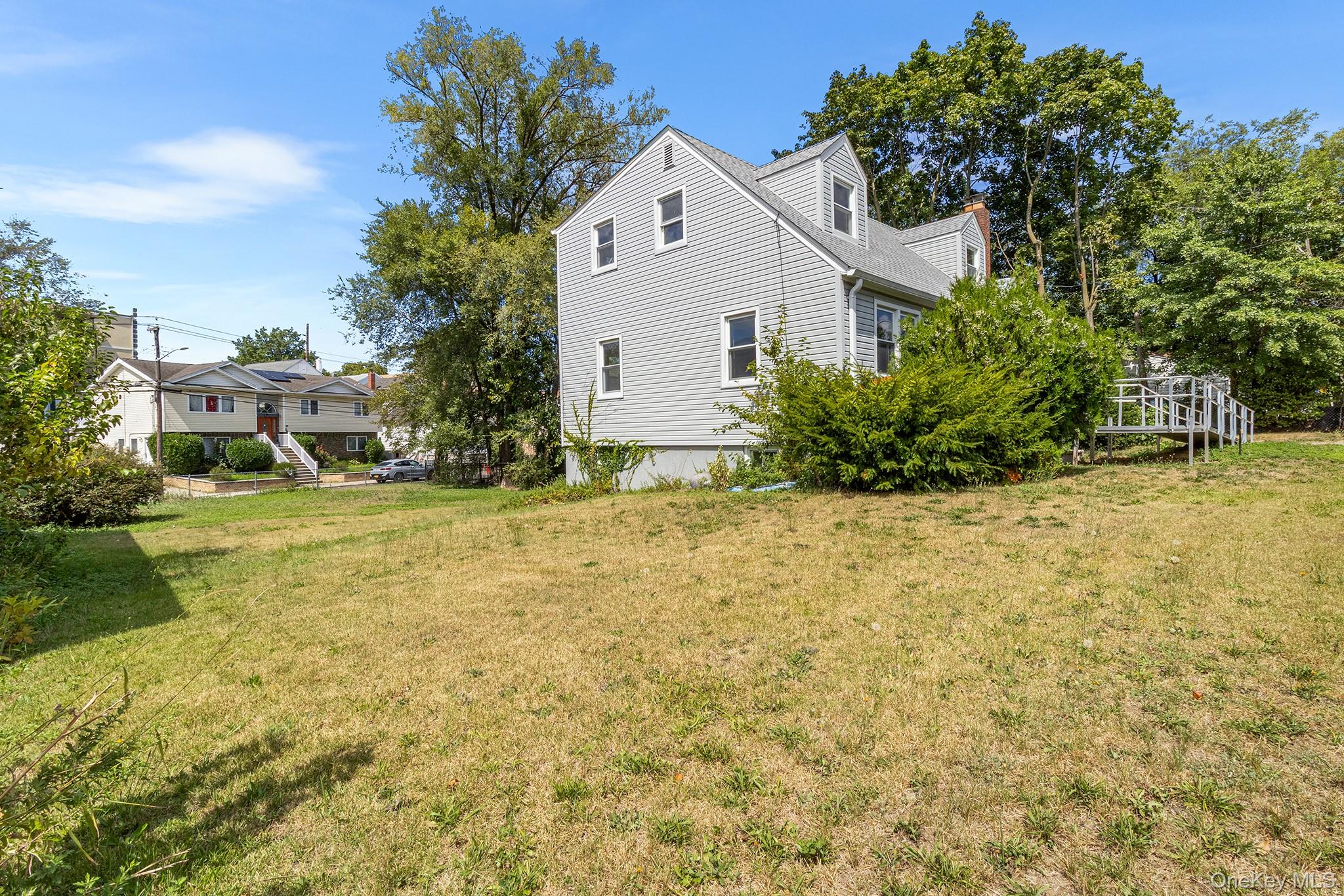 40 Carnegie Avenue, Elmont, NY 11003