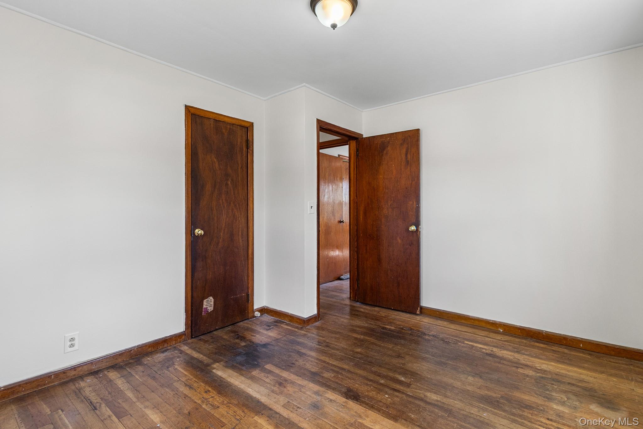 40 Carnegie Avenue, Elmont, NY 11003