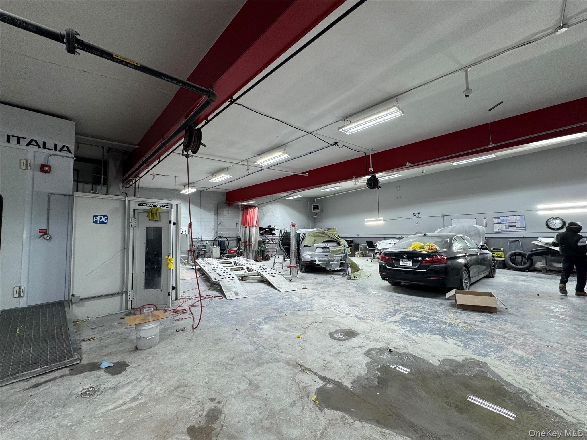 226-02 Jamaica Avenue, Floral Park, NY 11001