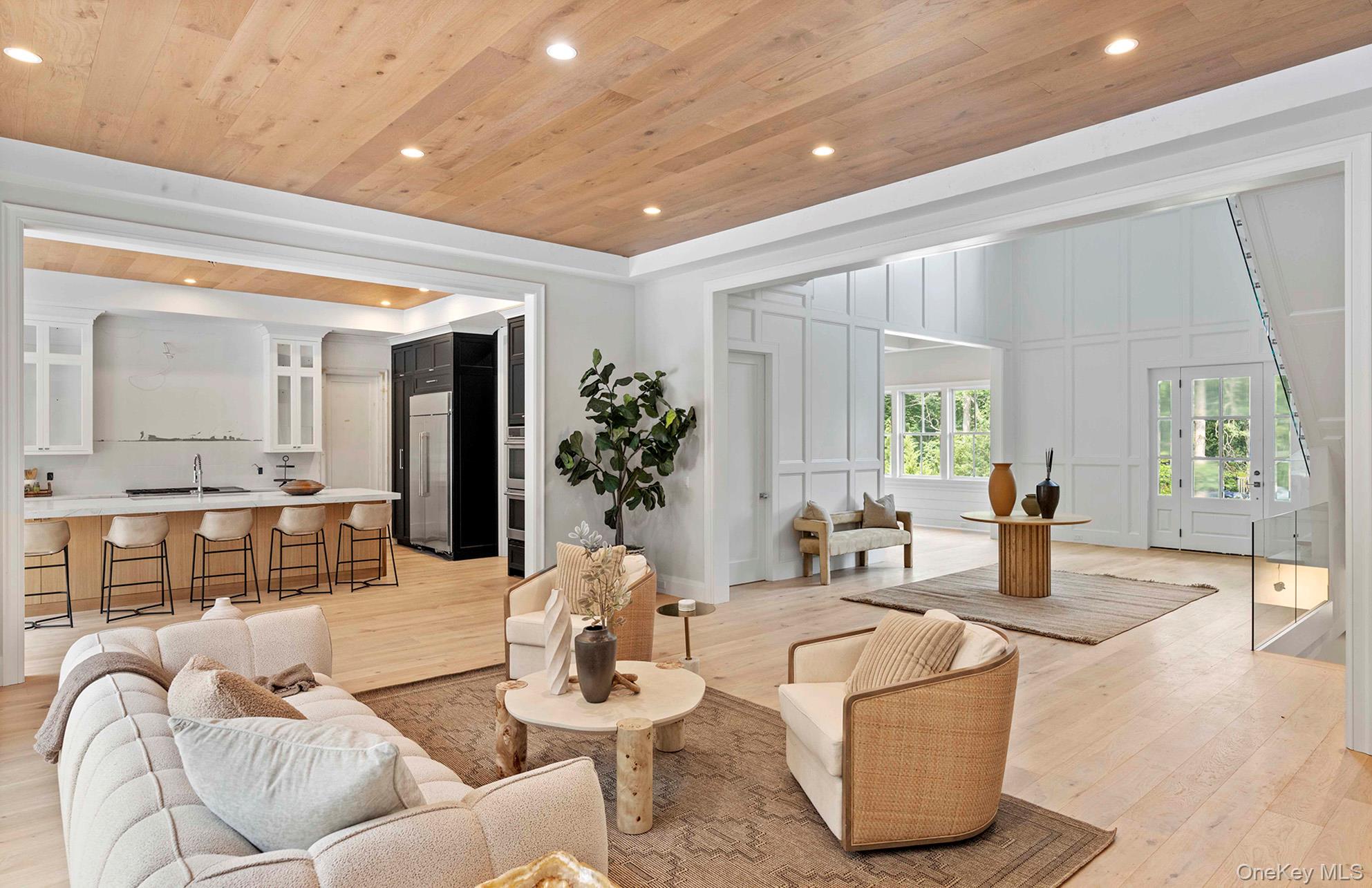 2524 Noyack Rd, Sag Harbor, NY 11963