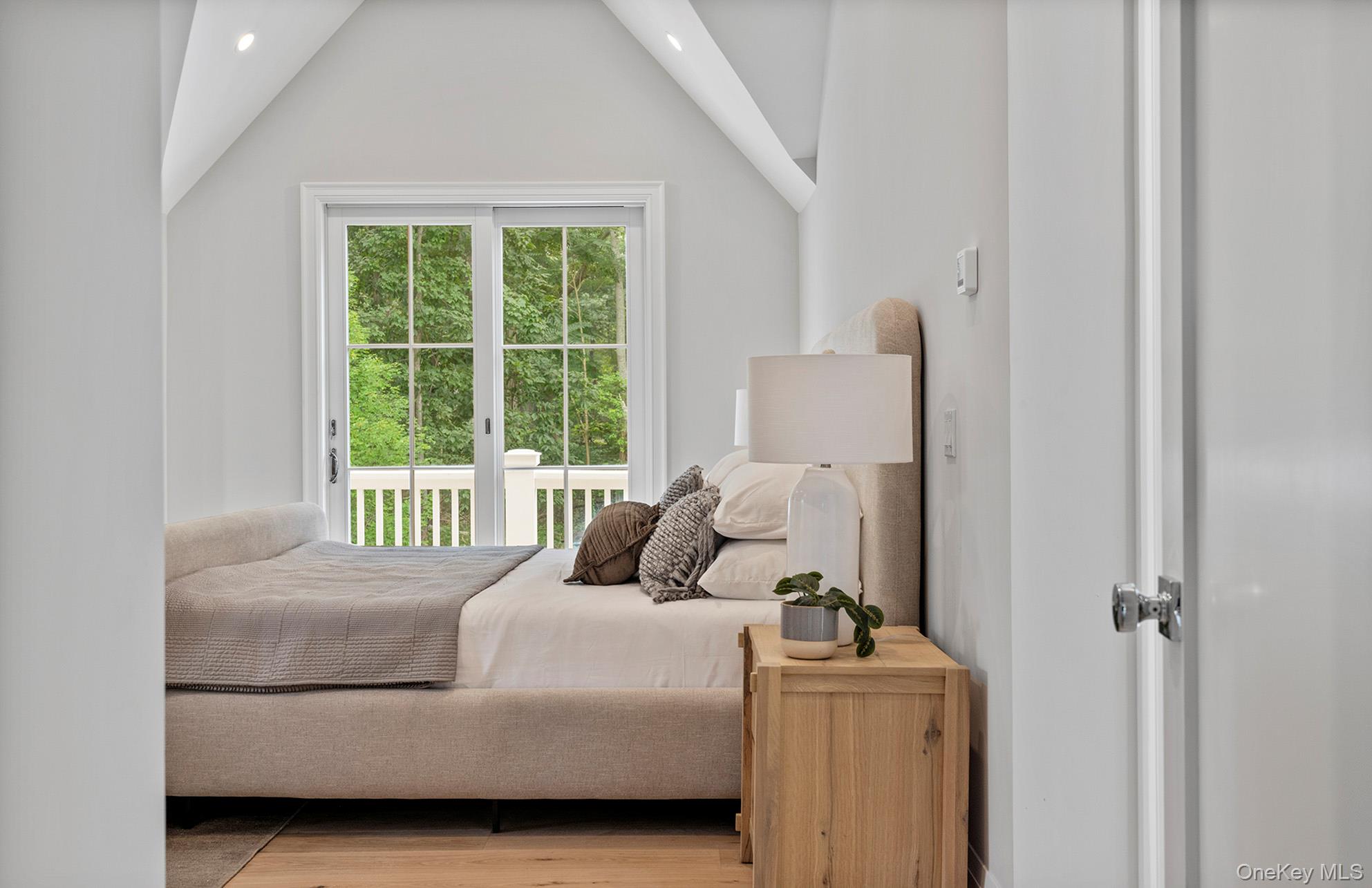 2524 Noyack Rd, Sag Harbor, NY 11963