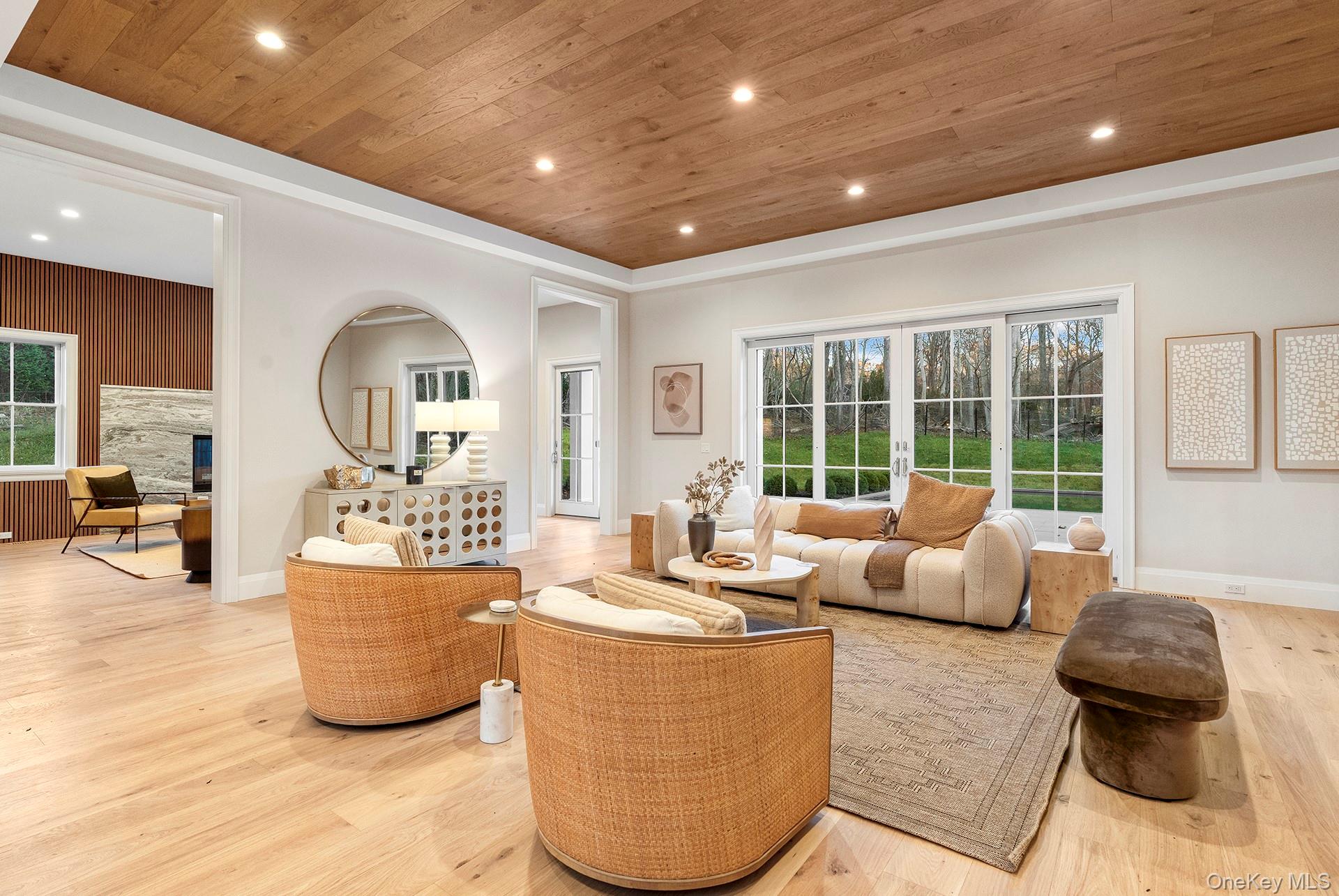 2524 Noyack Rd, Sag Harbor, NY 11963