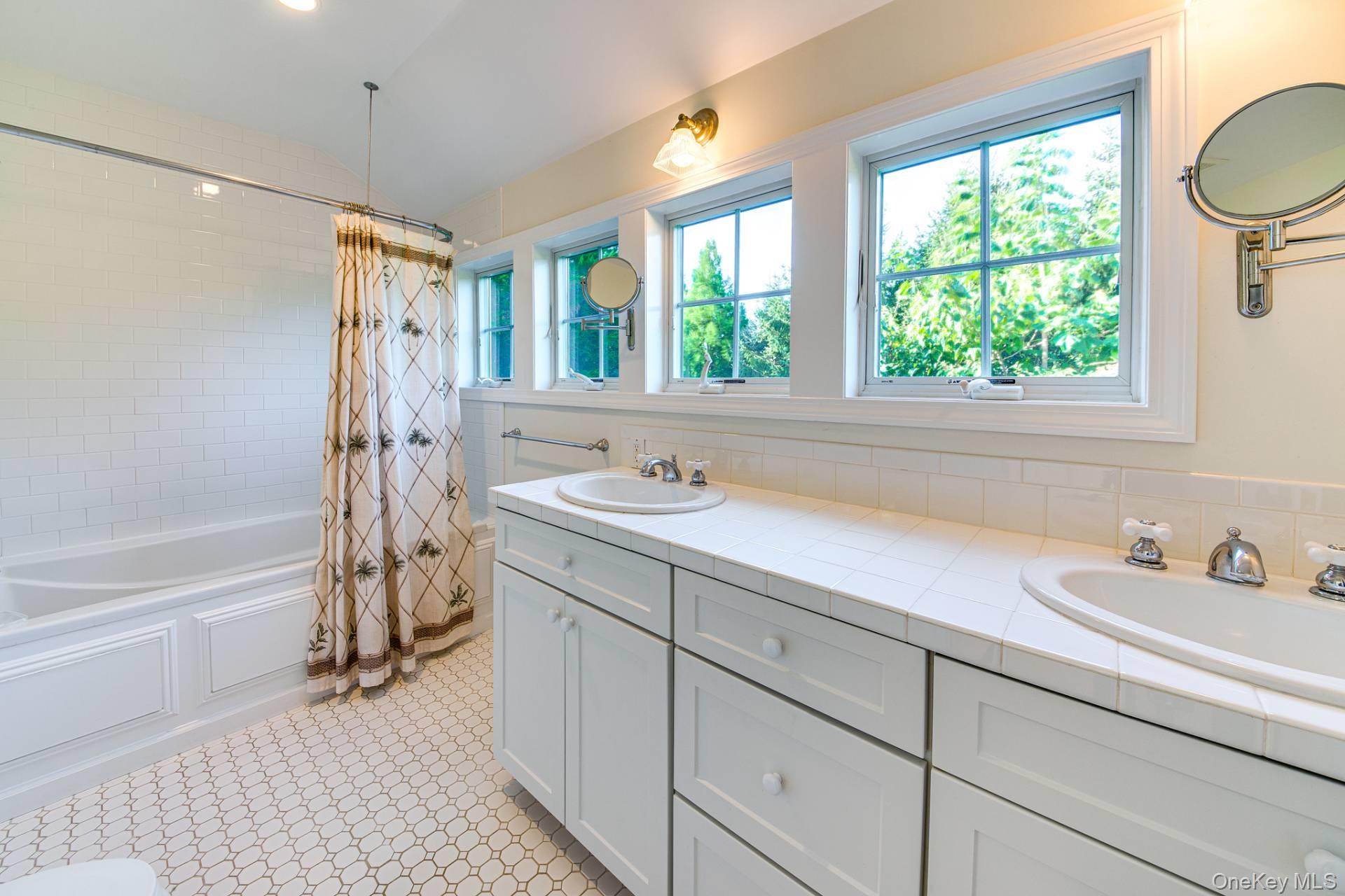 86B Hedges Lane, Amagansett, NY 11930