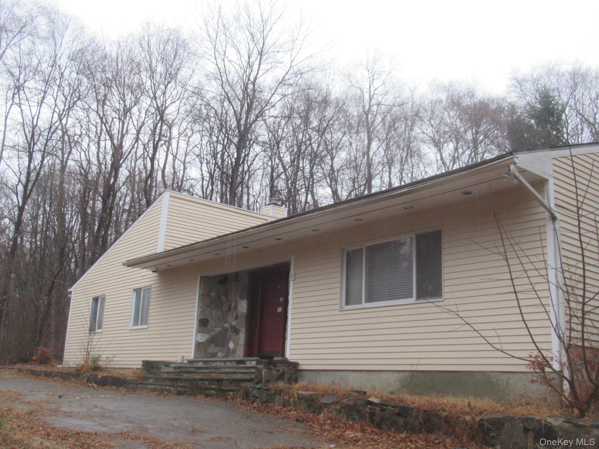 9 Jim Lane, Putnam Valley, NY 10579