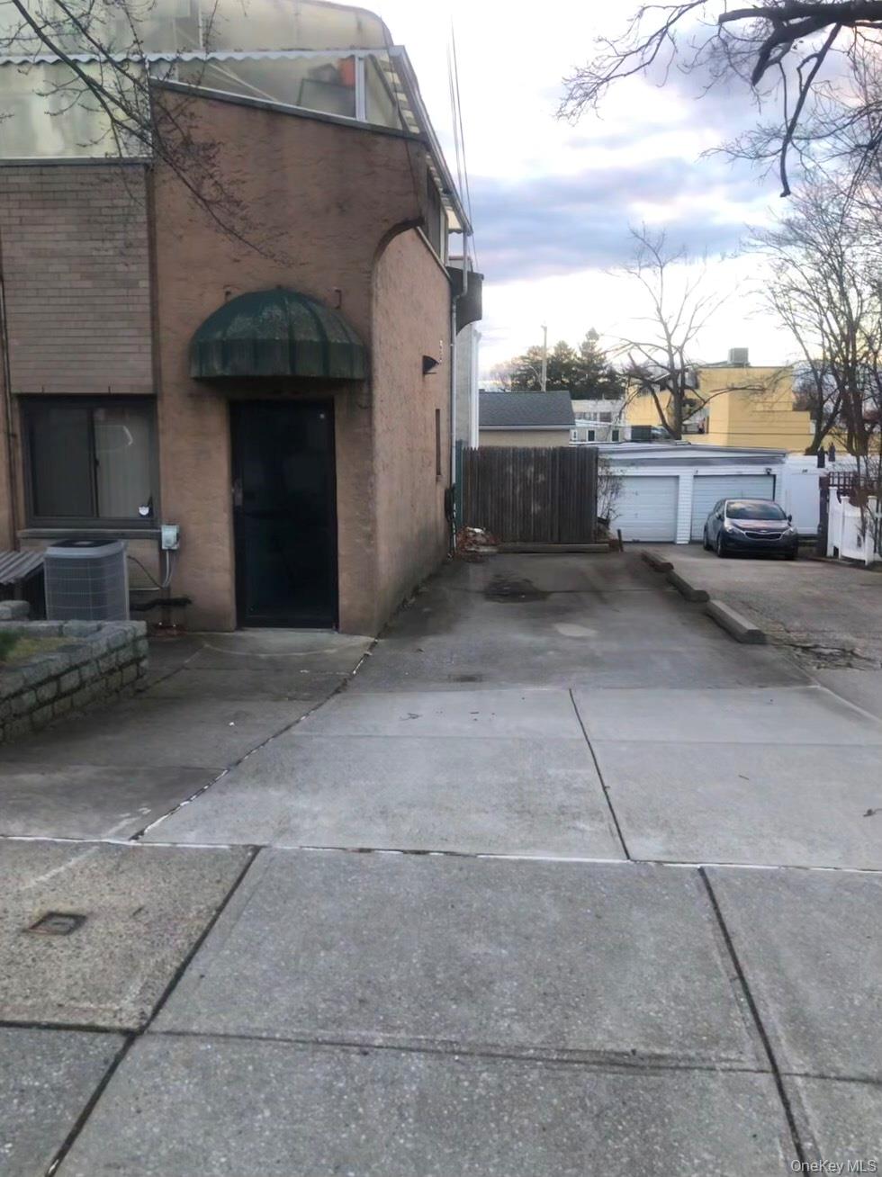 46-21 Little Neck Parkway, Little Neck, NY 11362