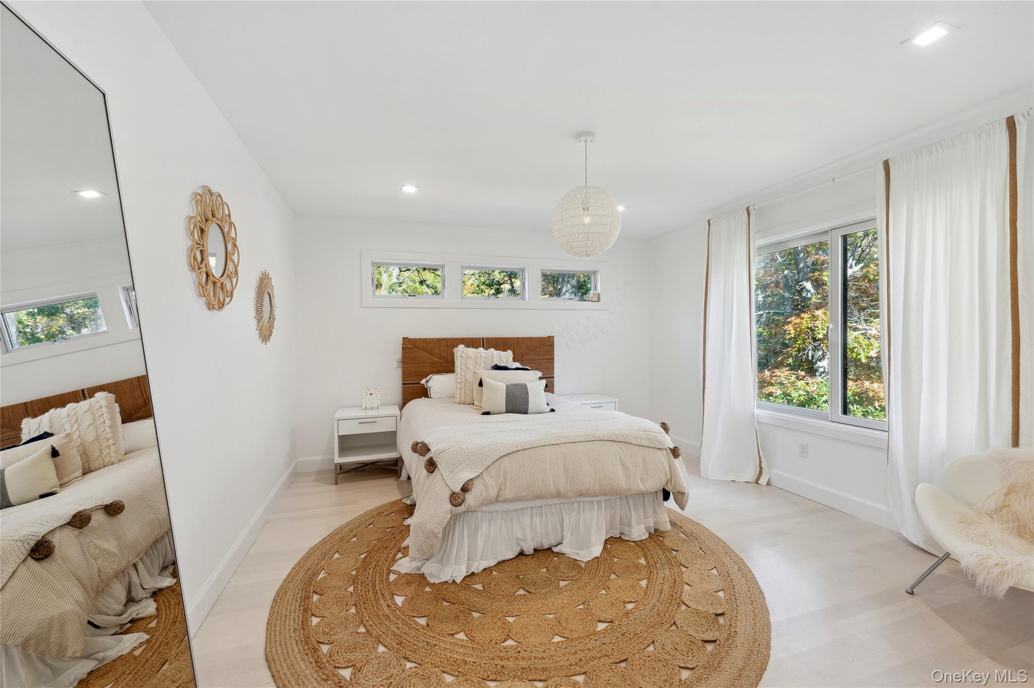 6 Woodland Way, Quogue, NY 11959