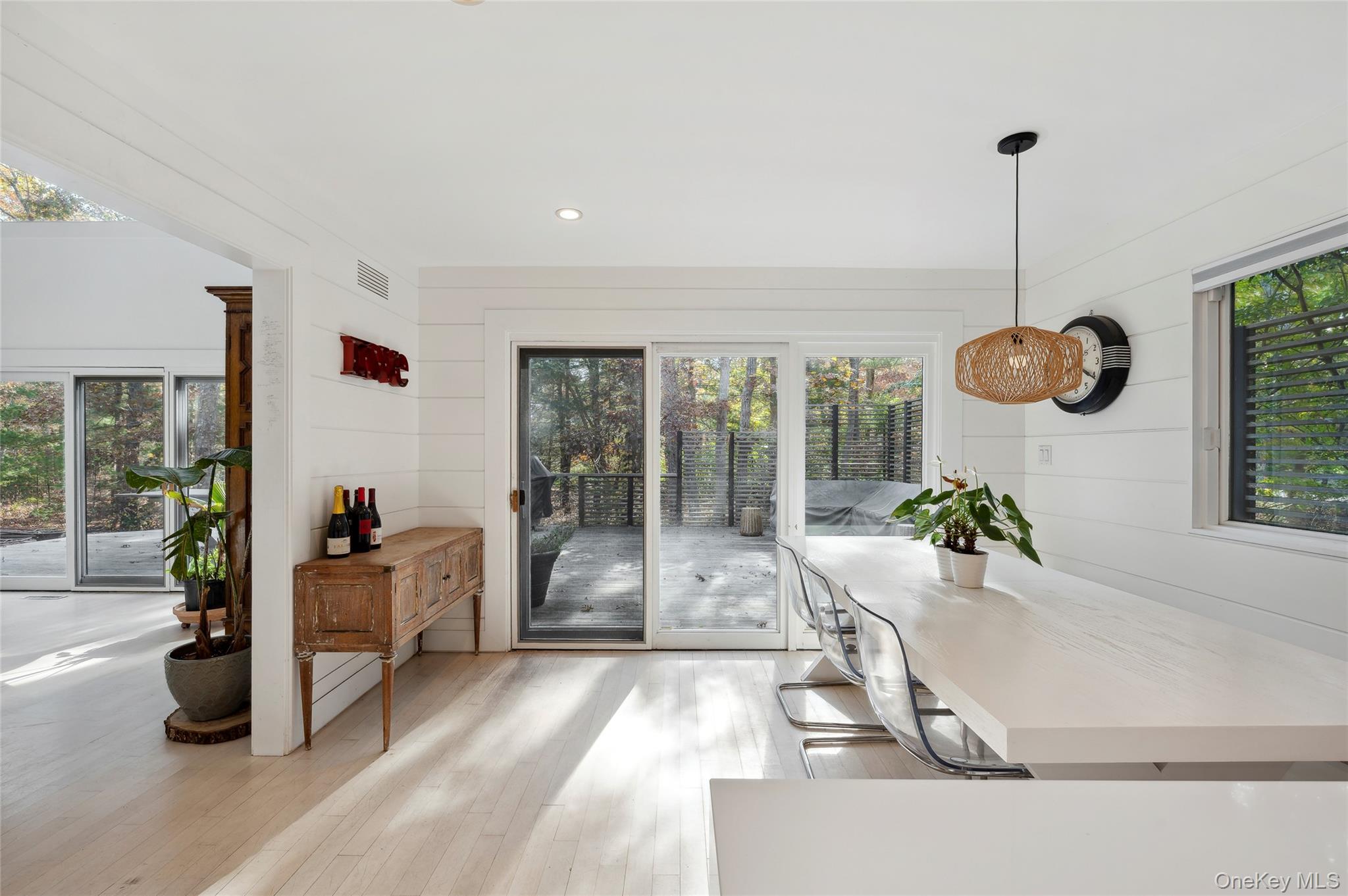 6 Woodland Way, Quogue, NY 11959